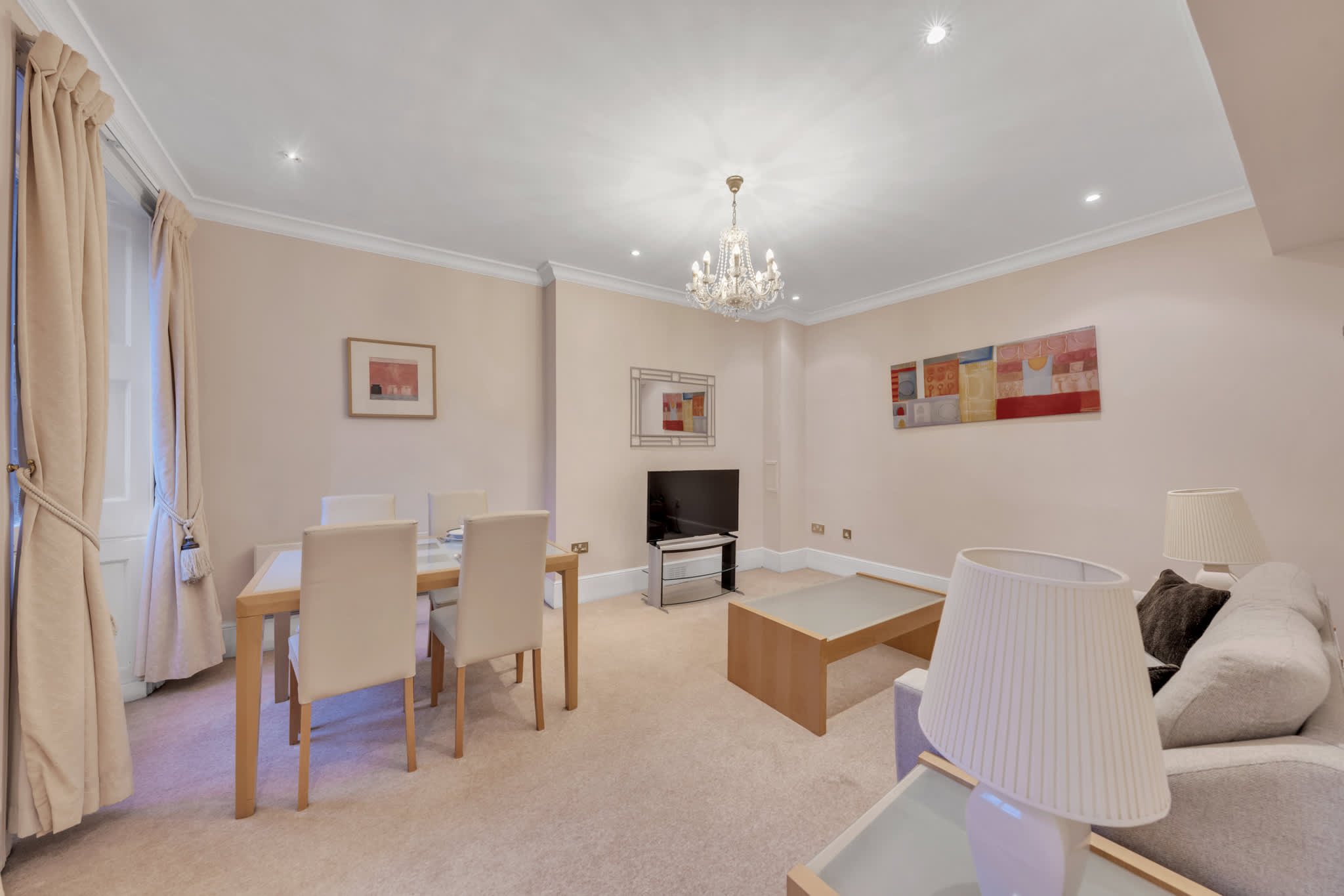 View Spacious Luxury One-Bedroom Mayfair Apartment in Hertford Street W1J 7SS Spacious Luxury One-Bedroom Mayfair Apartment in Hertford Street W1J 7SS - Property image 13 - VivreStays