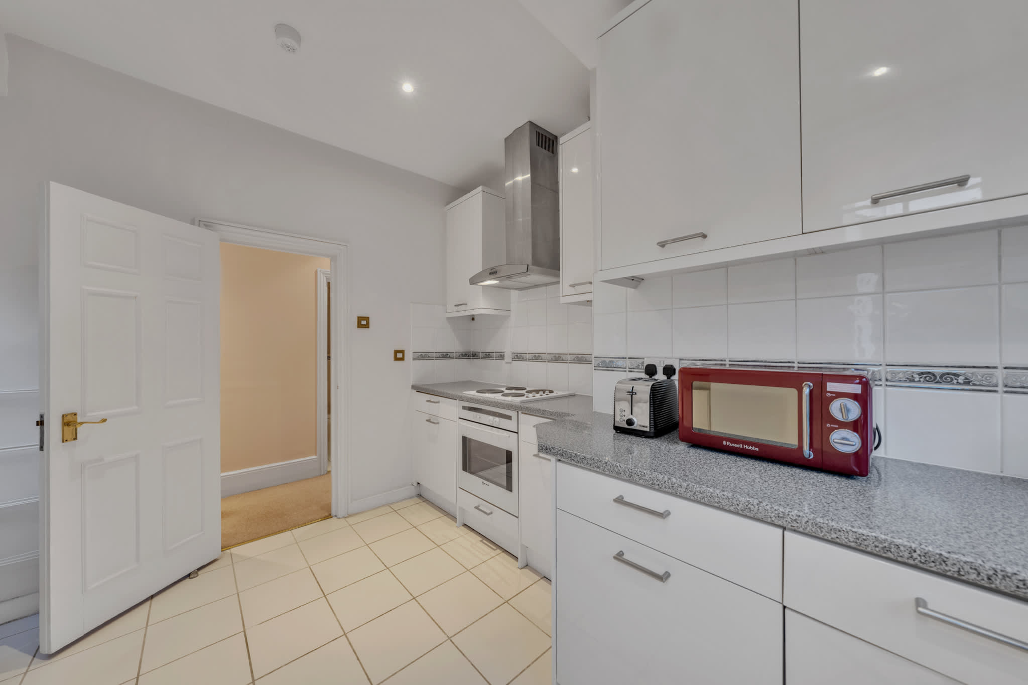 View Spacious Luxury One-Bedroom Mayfair Apartment in Hertford Street W1J 7SS Spacious Luxury One-Bedroom Mayfair Apartment in Hertford Street W1J 7SS - Property image 12 - VivreStays