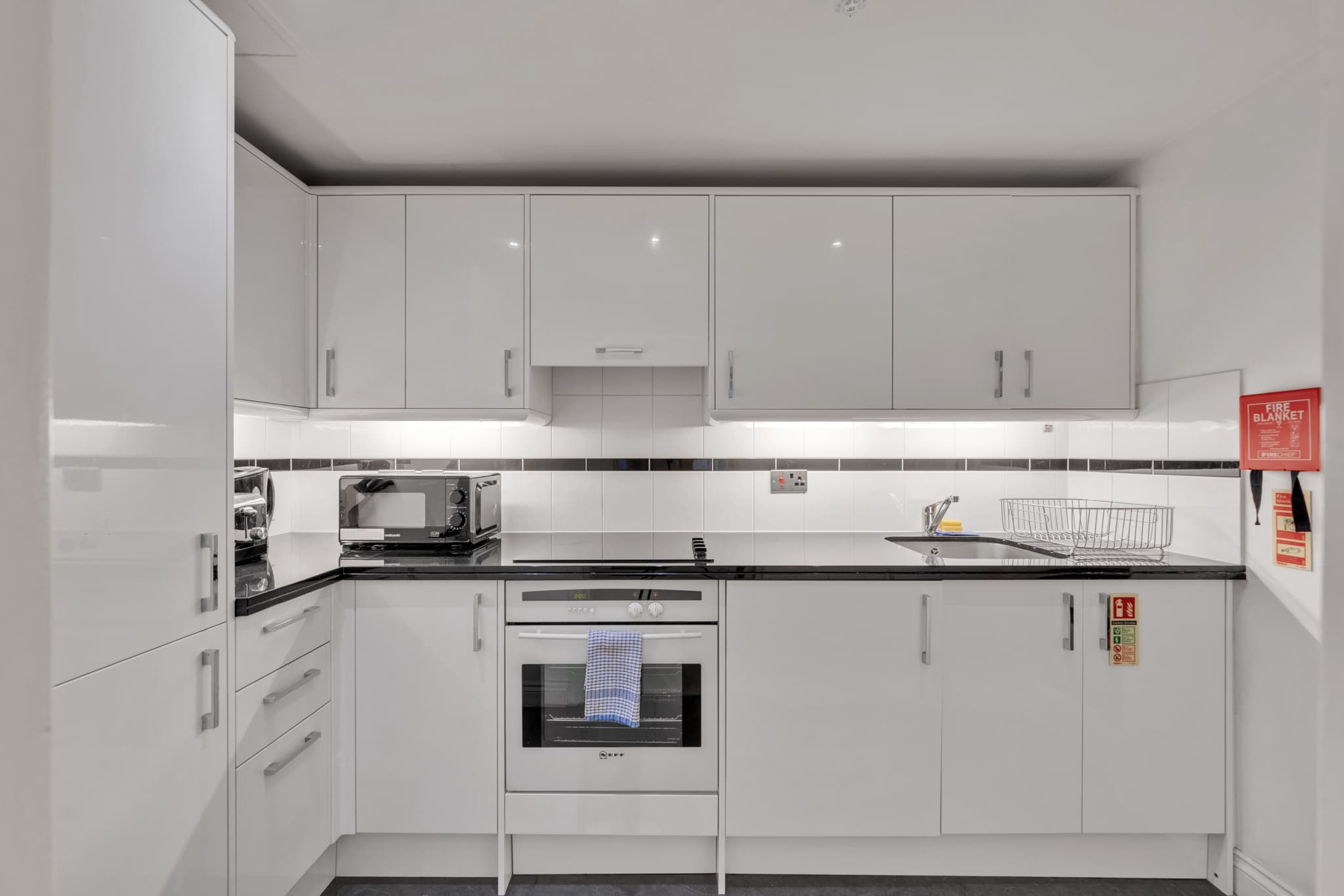 Sophisticated Mayfair One-Bedroom Home in Hertford Street W1J 7SS - Property image 5 - VivreStays