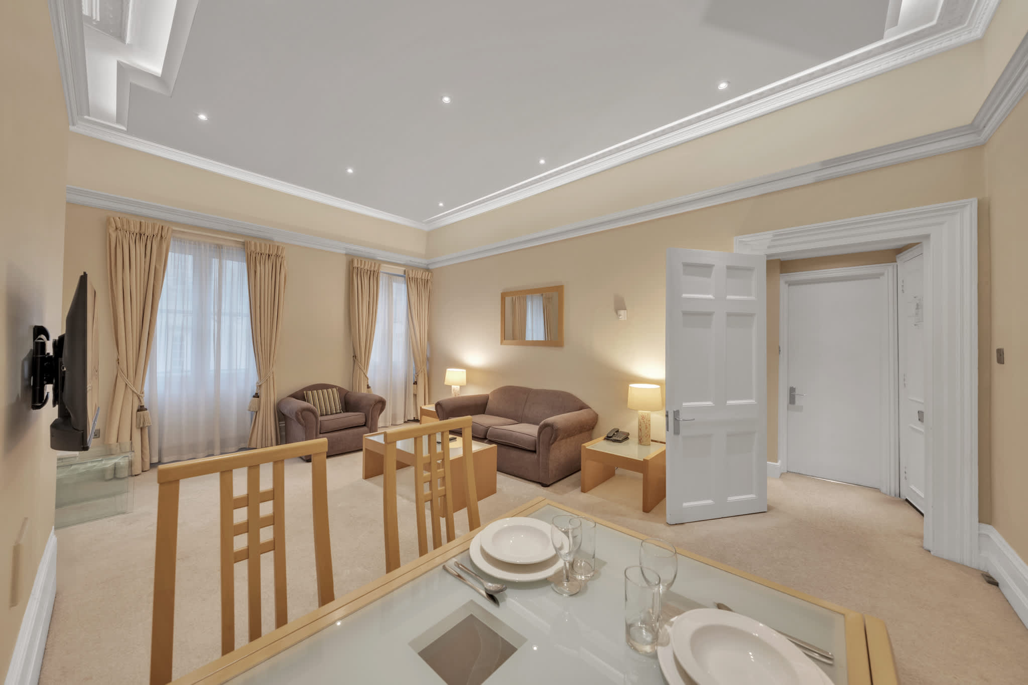 Sophisticated Mayfair One-Bedroom Home in Hertford Street W1J 7SS - Property image 6 - VivreStays