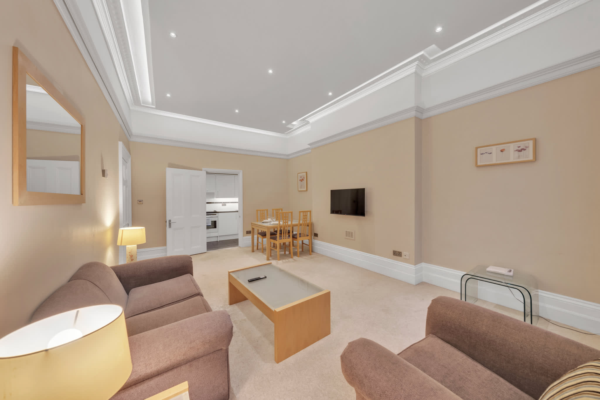 Sophisticated Mayfair One-Bedroom Home in Hertford Street W1J 7SS - Property image 2 - VivreStays