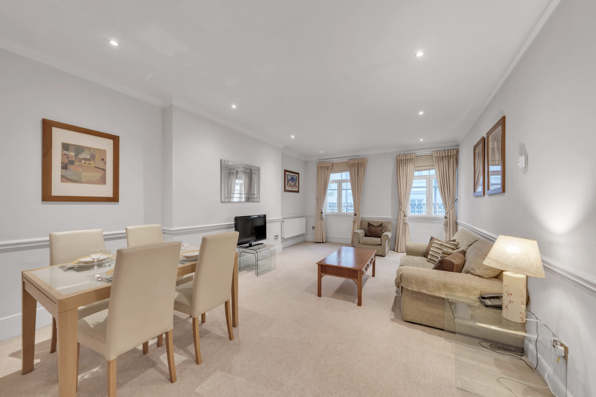 Contemporary One-Bedroom Mayfair Hideaway in Hertford Street W1J 7SS - Property image 2 - VivreStays