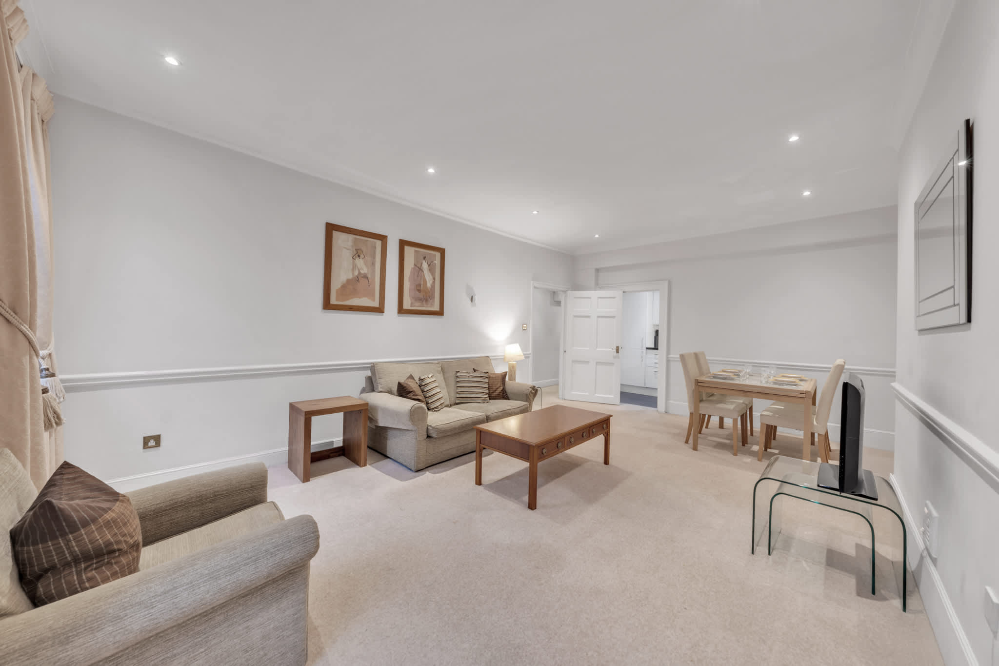 Contemporary One-Bedroom Mayfair Hideaway in Hertford Street W1J 7SS - Property image 10 - VivreStays
