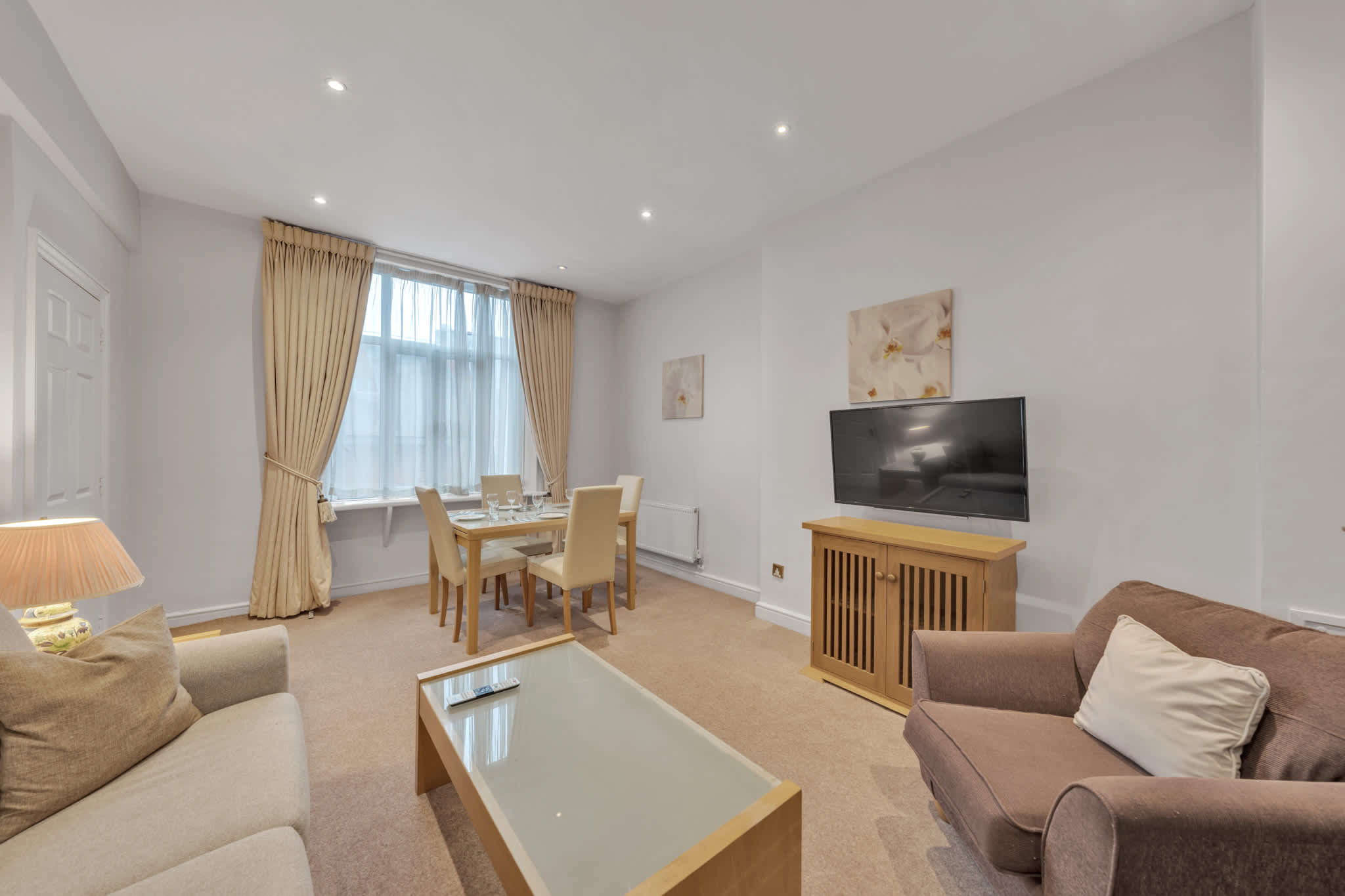 Refined Mayfair One-Bedroom Living in Hertford Street W1J 7SS - Property image 3 - VivreStays