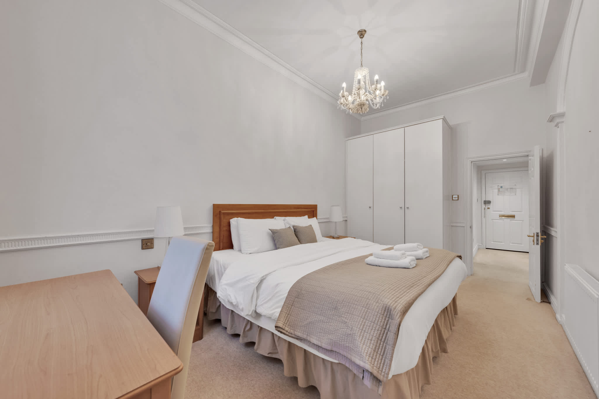 Boutique Mayfair One-Bedroom Suite in Hertford Street W1J 7SS - Property image 3 - VivreStays