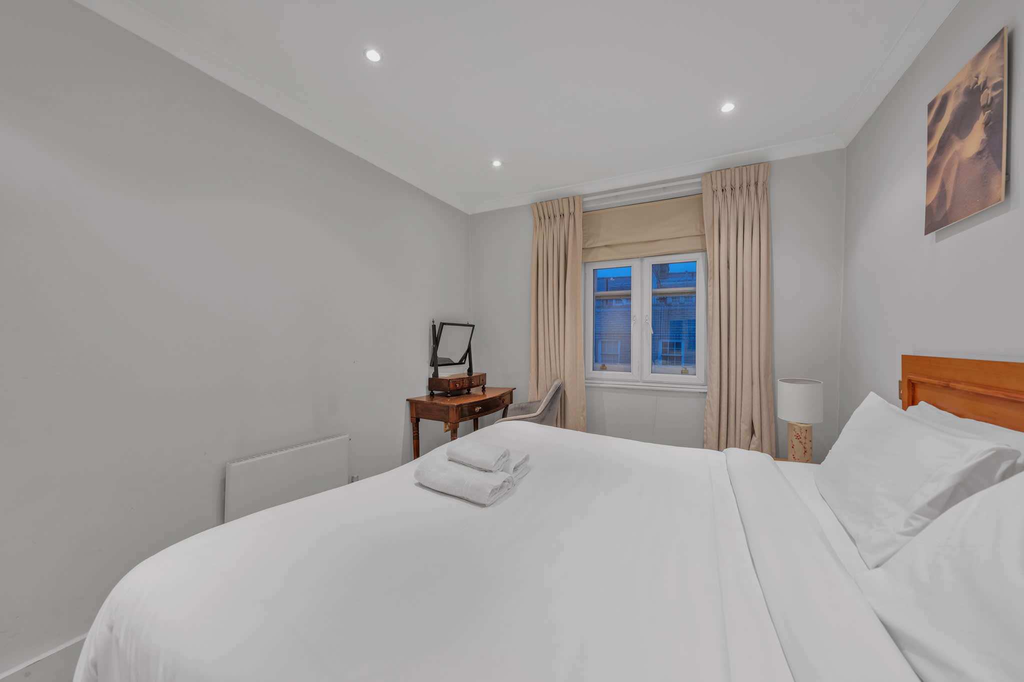 Modern Mayfair One-Bedroom Urban Retreat in Hertford Street W1J 7SS - Property image 6 - VivreStays