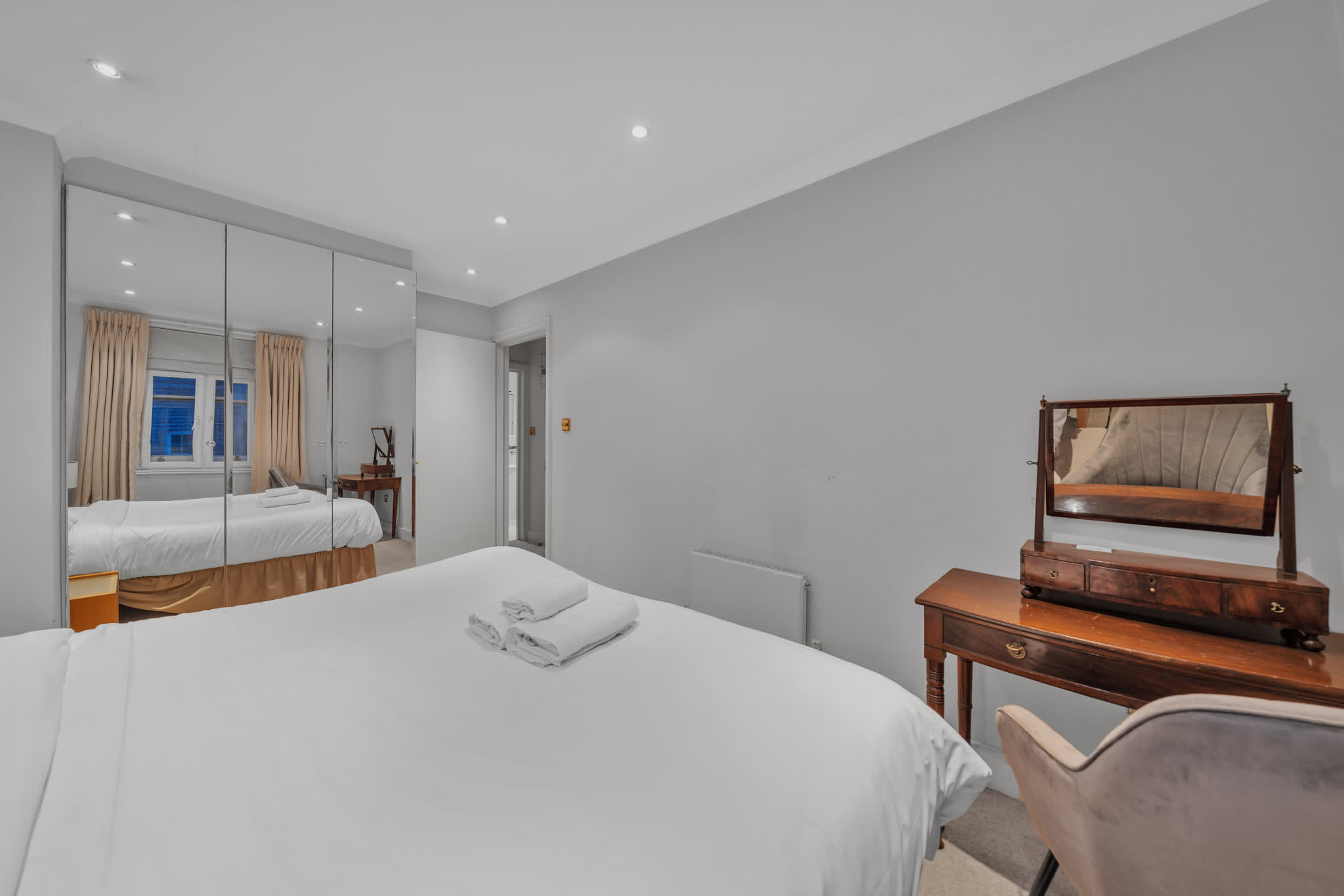 Modern Mayfair One-Bedroom Urban Retreat in Hertford Street W1J 7SS - Property image 4 - VivreStays
