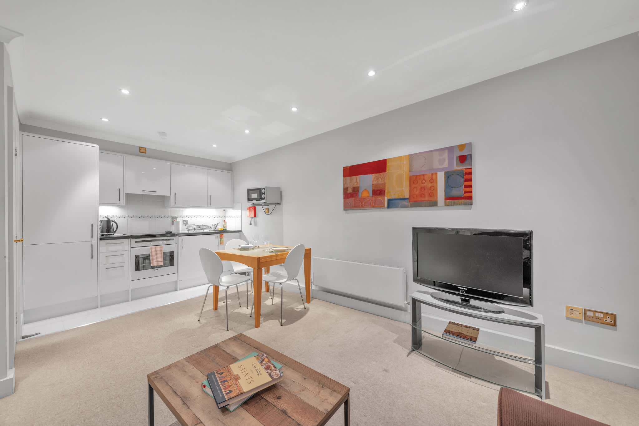 Modern Mayfair One-Bedroom Urban Retreat in Hertford Street W1J 7SS - Property image 7 - VivreStays