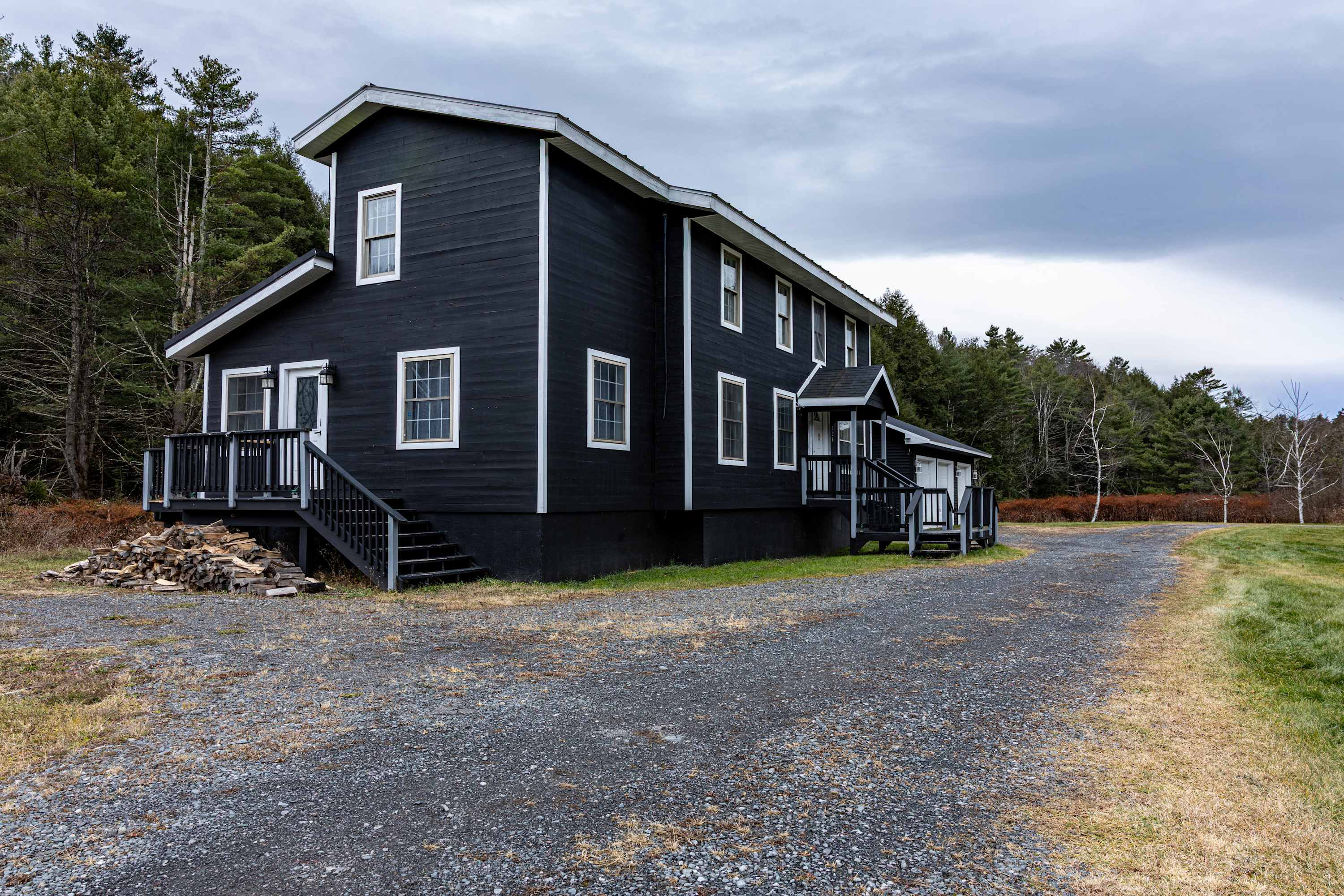 Hot Tub, Game Room, Fire Pit | Black Creek Lodge