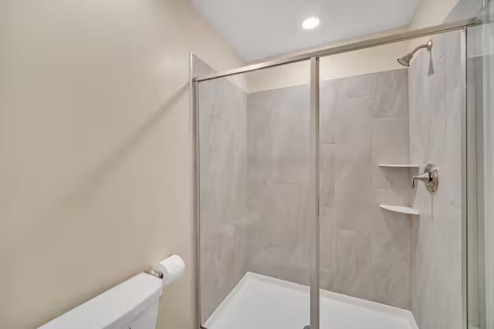 Large 7BR getaway near Disney w/ pool