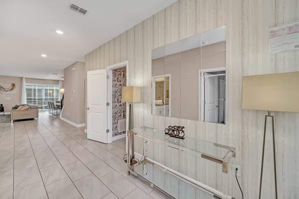 Large 7BR getaway near Disney w/ pool