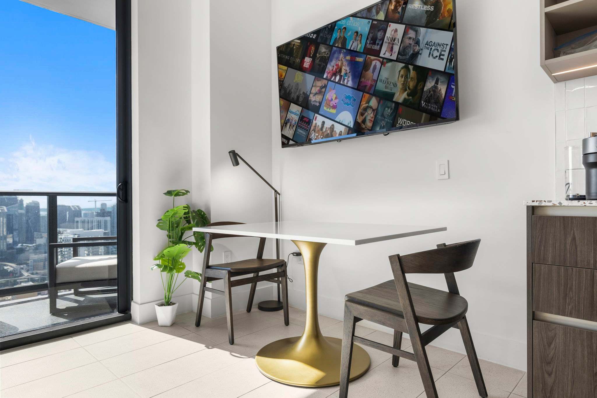 Spacious 1BR | Pool & Gym | Near Fan Fest 2026