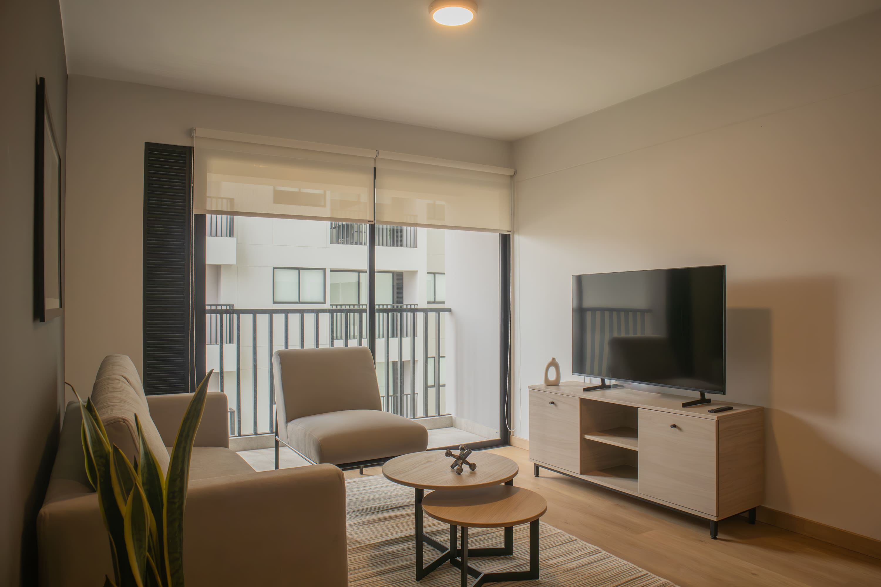W* | Fresh 1br W/ Balcony In Miraflores - Peru