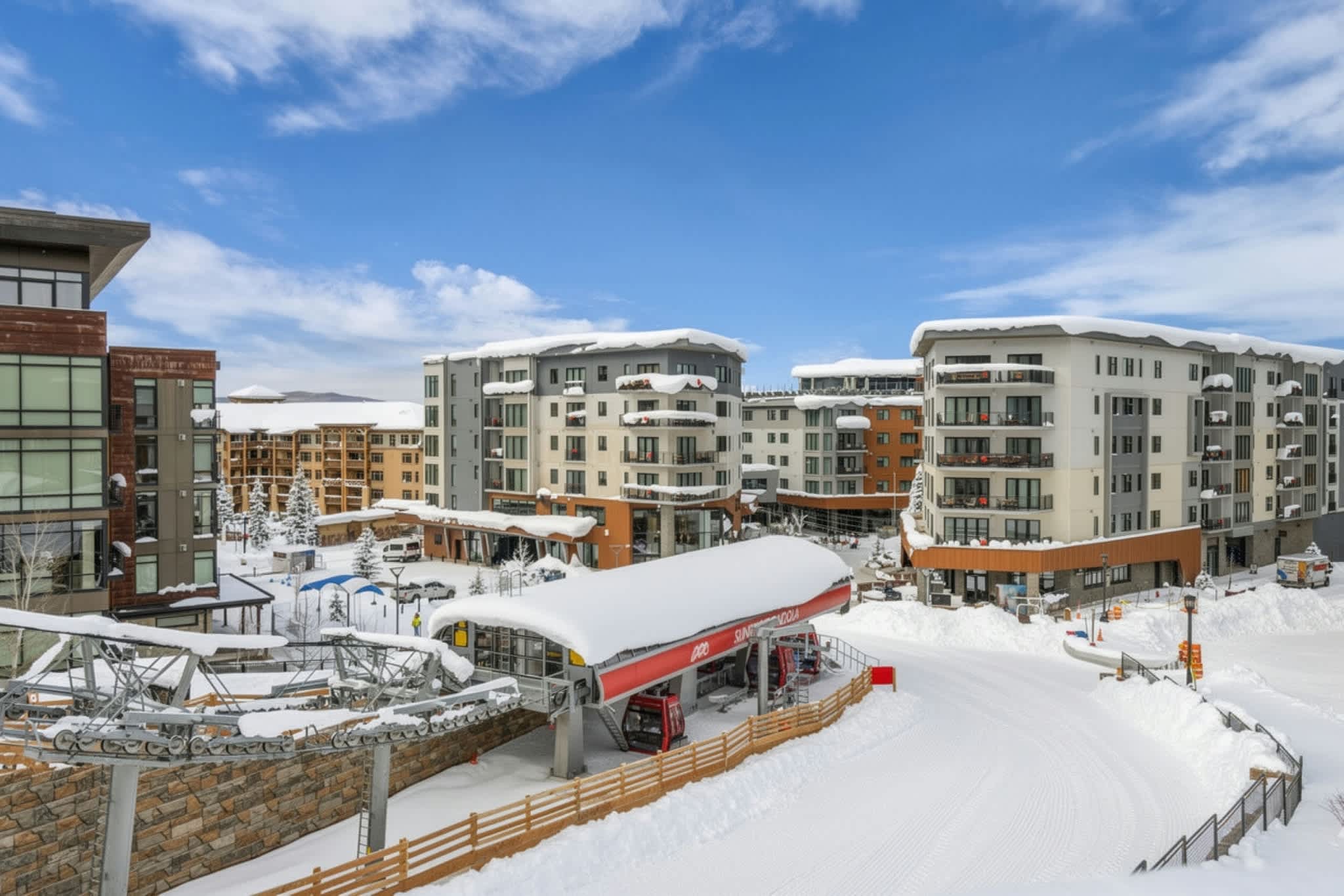 Sunrise Gondola Lodge Ski-In Ski-Out