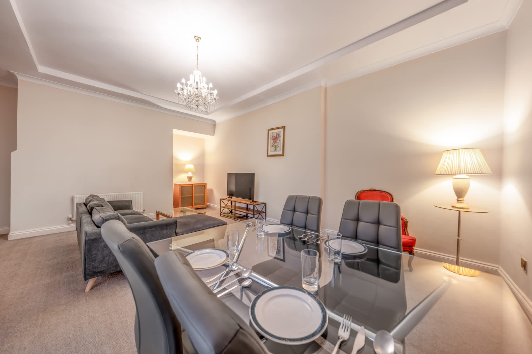 Standard Classic One-Bedroom with Patio in Hertford Street W1J 7SS - Property image 2 - VivreStays
