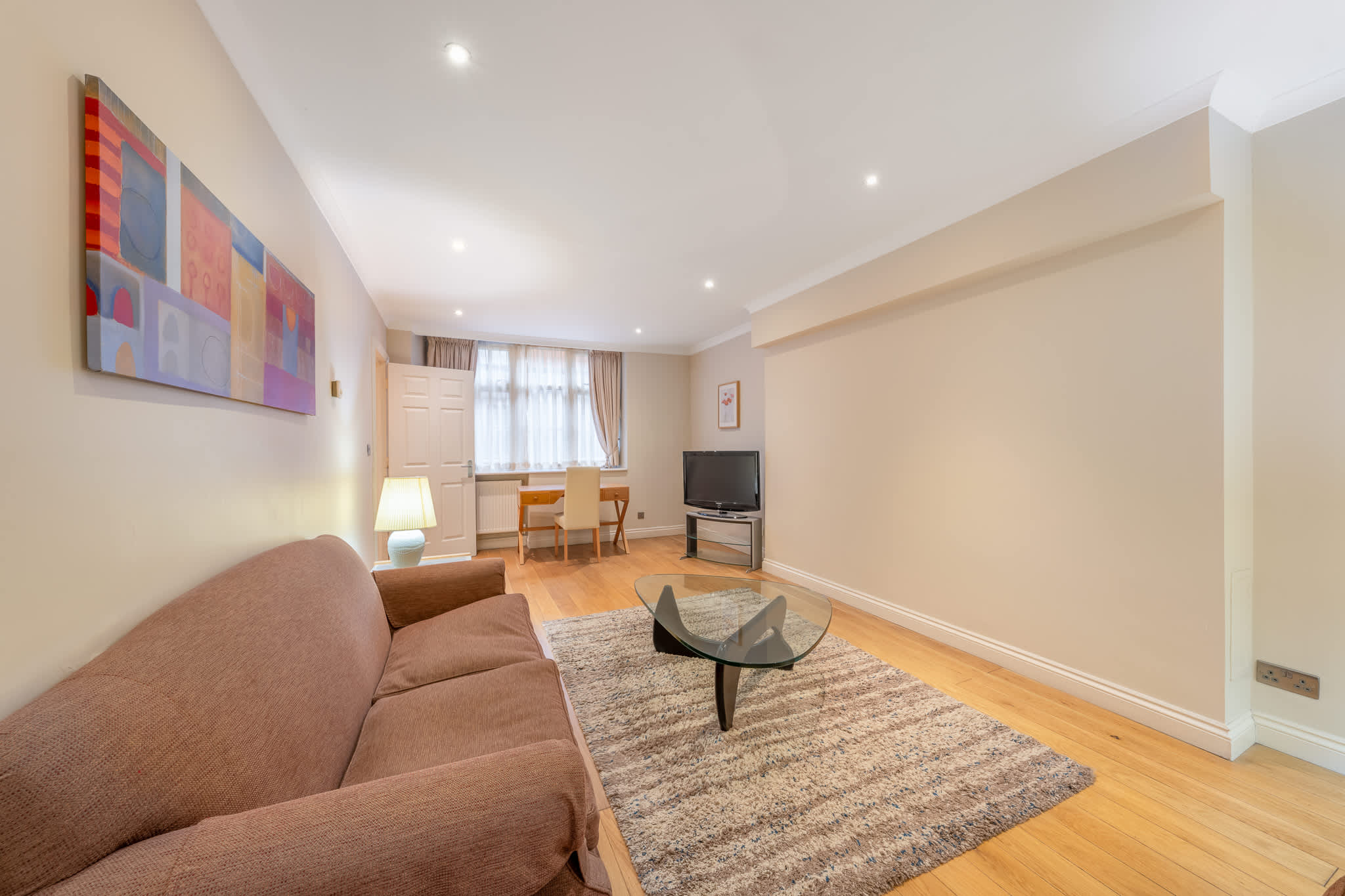 View Standard One-Bedroom w/ Private Patio in Hertford Street W1J 7SS Standard One-Bedroom w/ Private Patio in Hertford Street W1J 7SS - Property image 11 - VivreStays