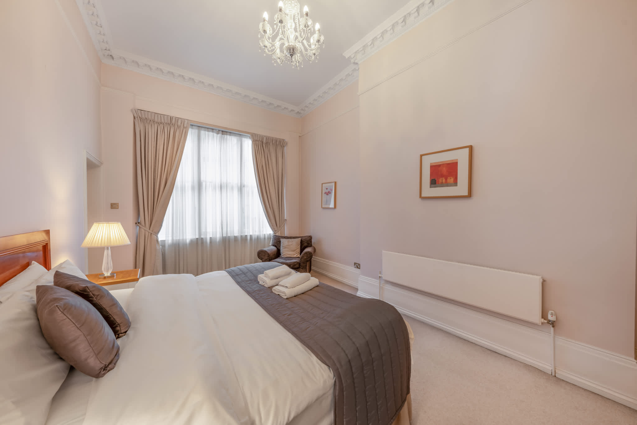 Bright & Modern Mayfair One-Bedroom Flat in Hertford Street W1J 7SS - Property image 11 - VivreStays