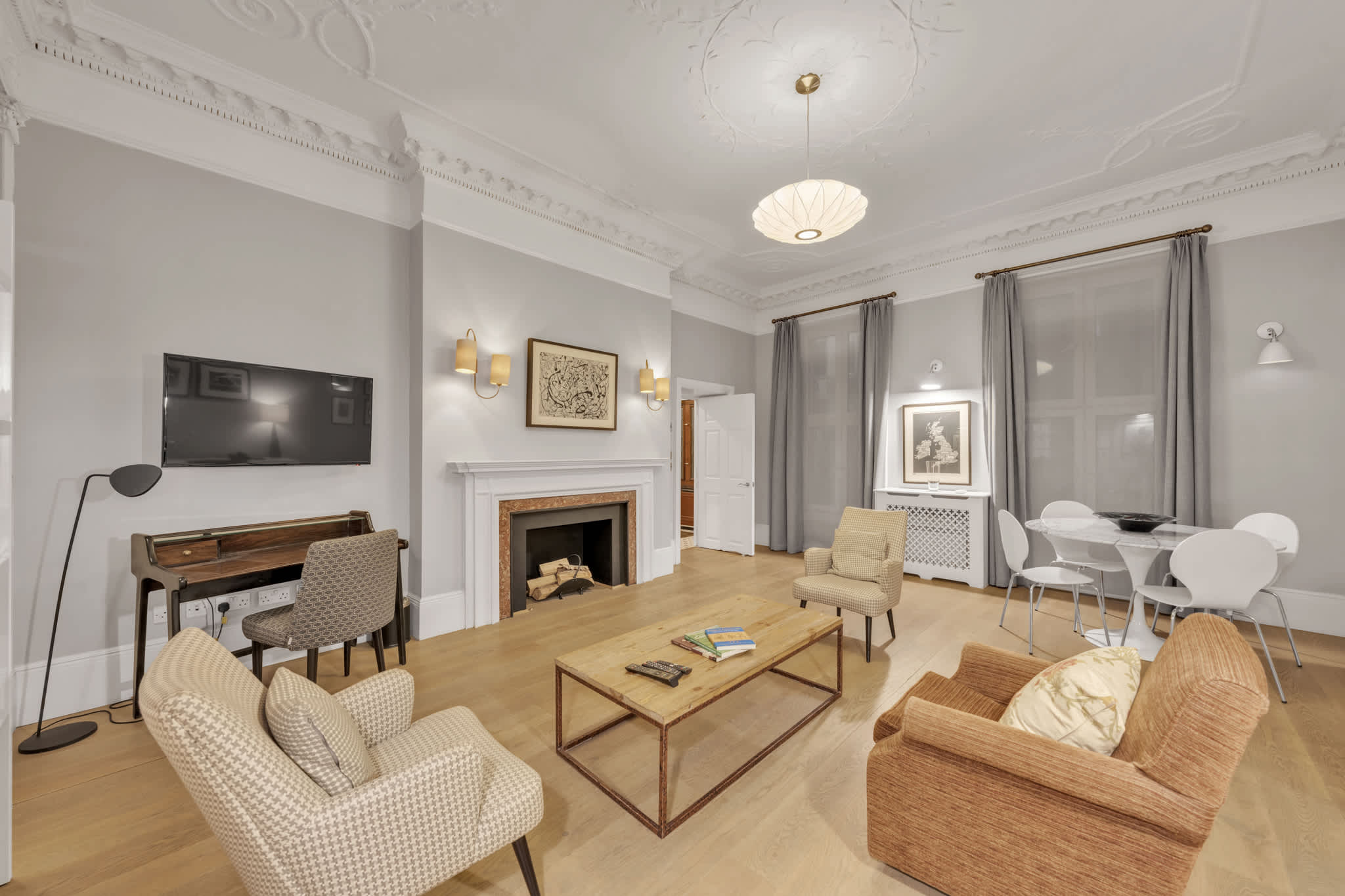 Deluxe Mayfair One-Bedroom Flat in Hertford Street W1J 7SS - Property image 2 - VivreStays