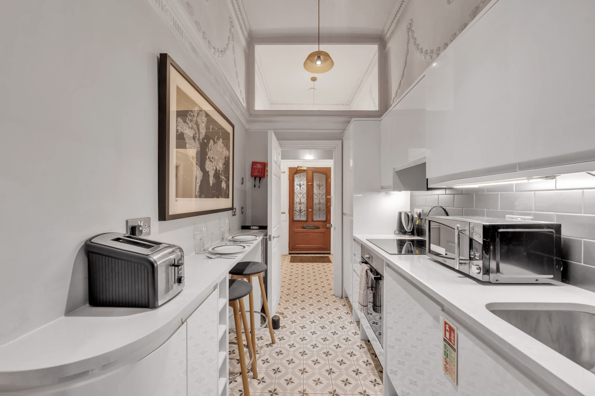Deluxe Mayfair One-Bedroom Flat in Hertford Street W1J 7SS - Property image 7 - VivreStays