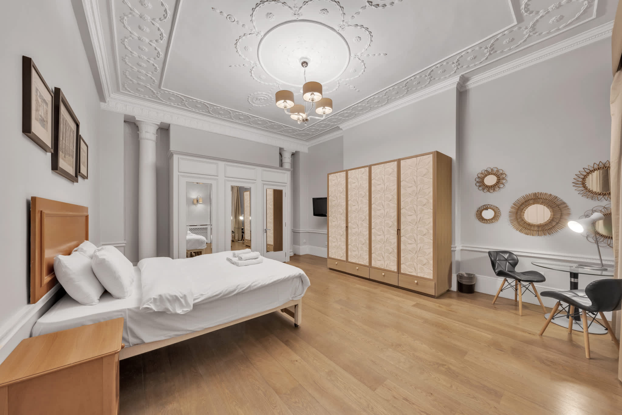 Deluxe Mayfair One-Bedroom Flat in Hertford Street W1J 7SS - Property image 11 - VivreStays