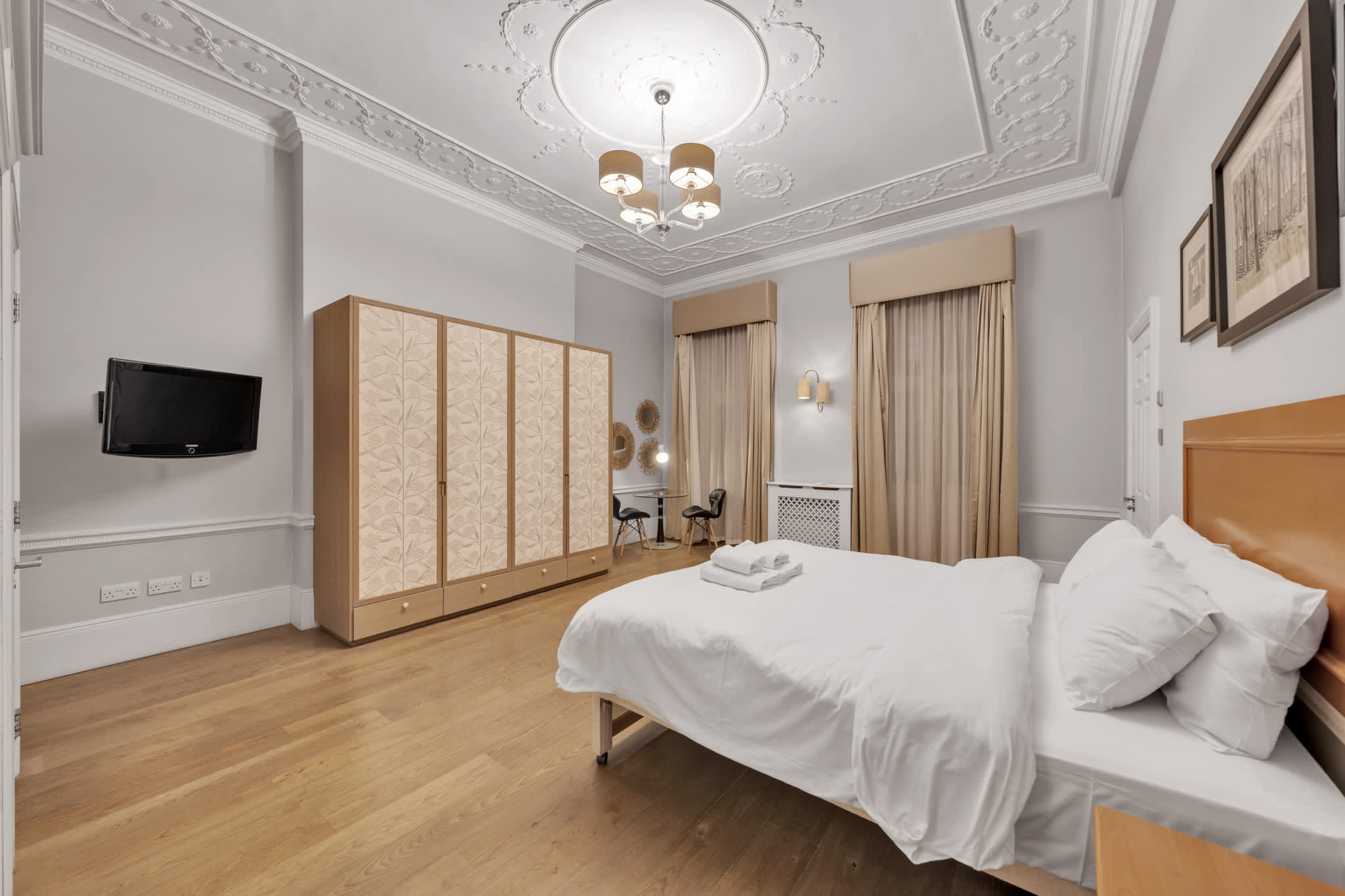 Deluxe Mayfair One-Bedroom Flat in Hertford Street W1J 7SS - Property image 8 - VivreStays