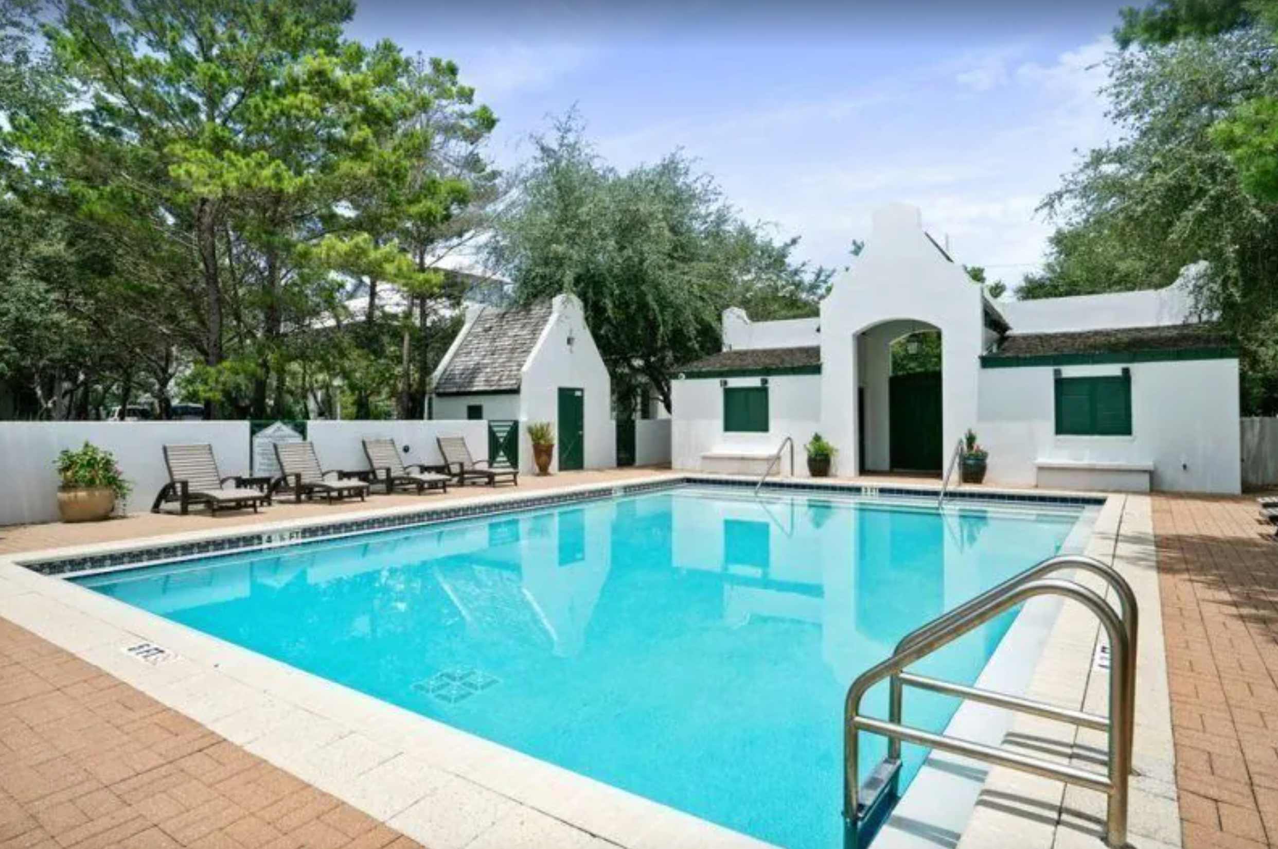 White Haven 2 1 - Beachfront & community pool 4