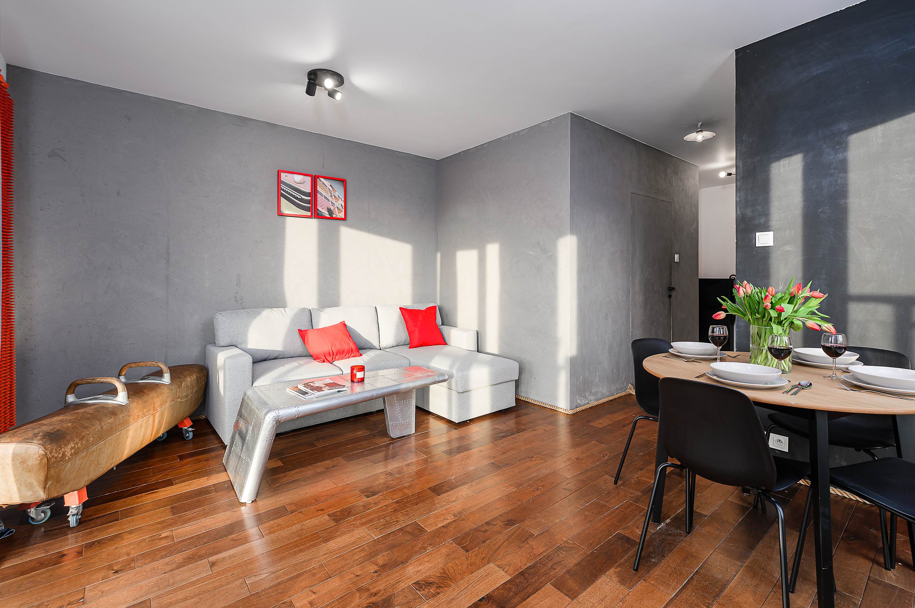 Lumina 3-room apartment near the National Stadium