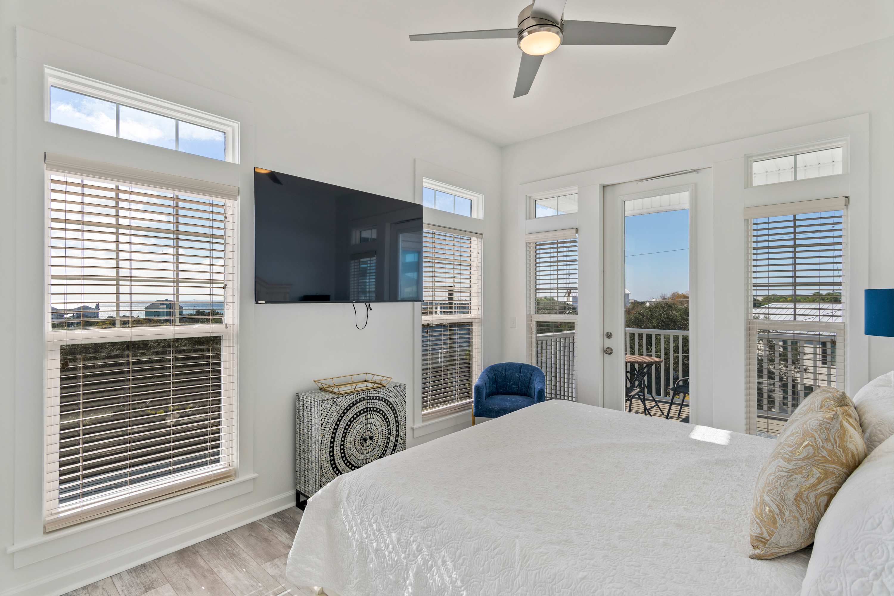 Beach View Mansion, Pool, LSV - Commanders Palace