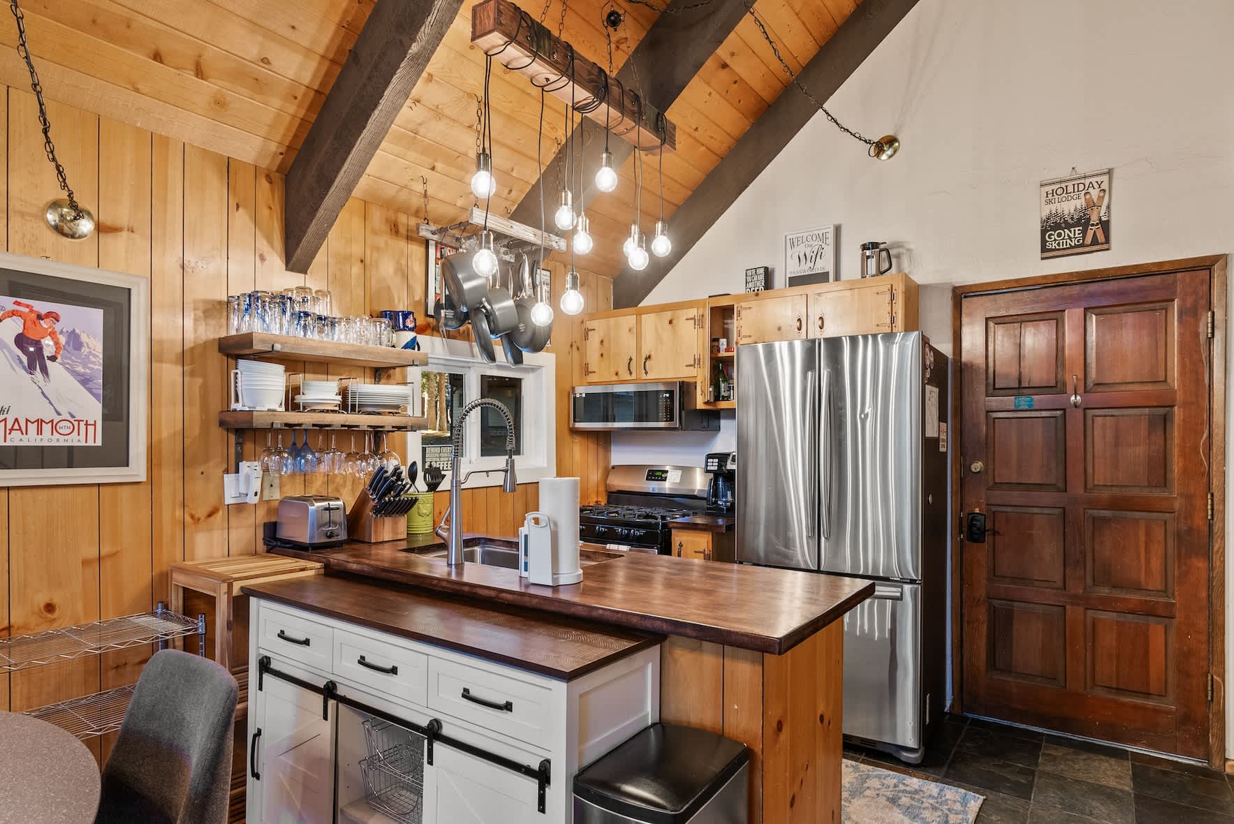 Cook up a meal in this fully equipped kitchen!