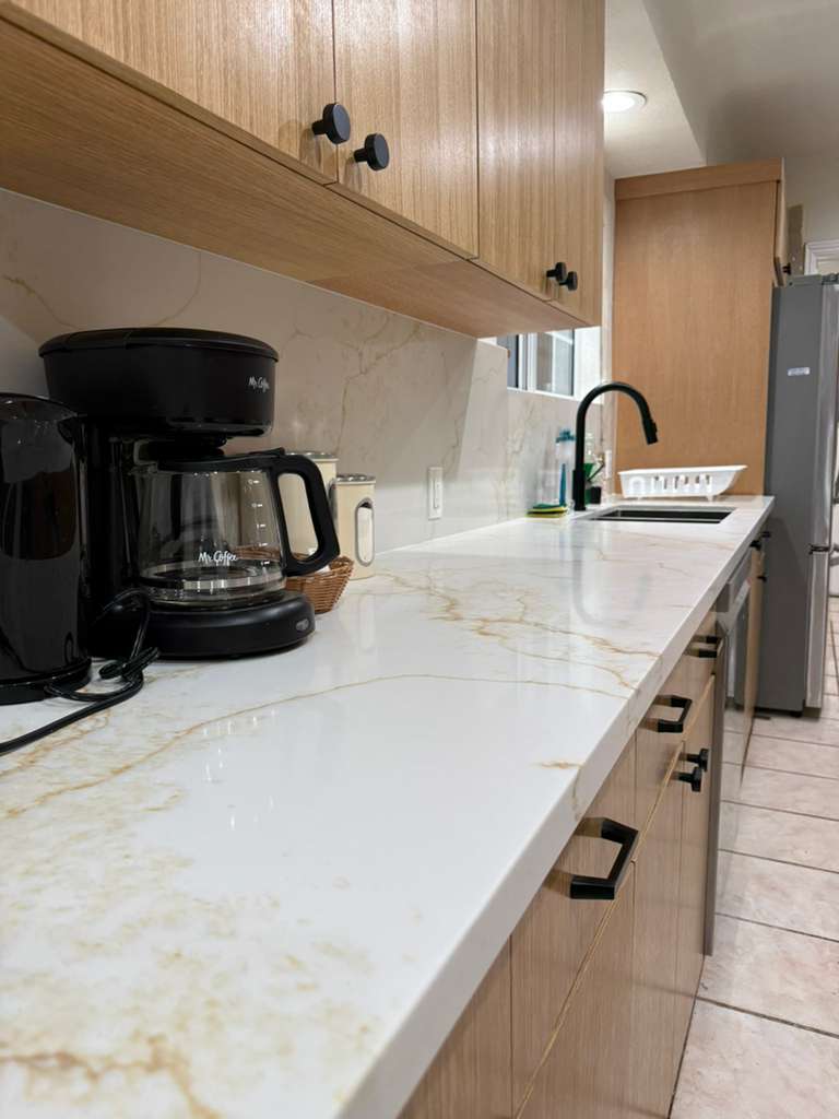 Central LA Home with Private Yard · Near The Grove - Picture 17