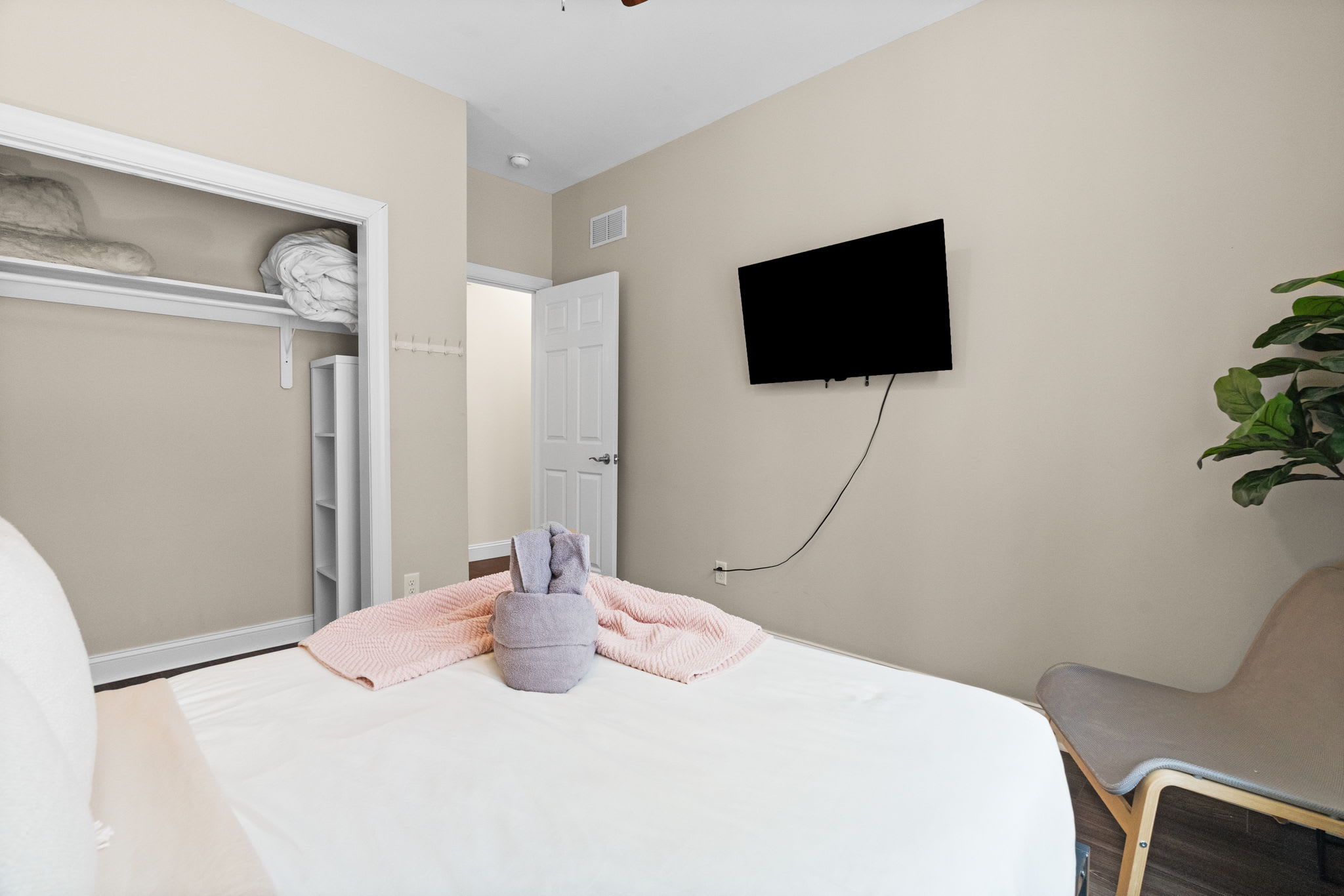 Third bedroom workspace area with desk and TV - perfect for remote work during your Poconos stay