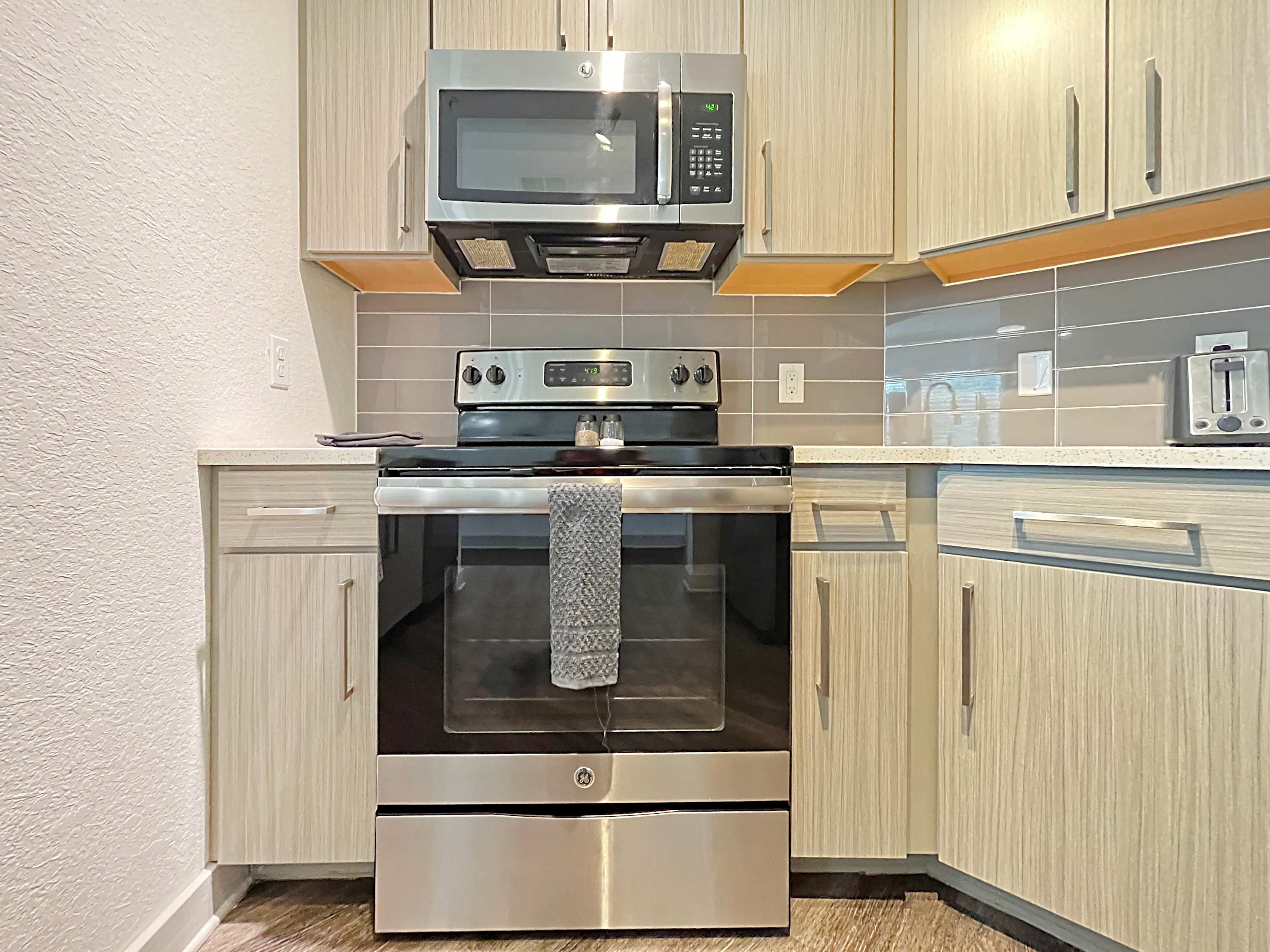 Spacious 3 BR Haven in Prime Central Tampa