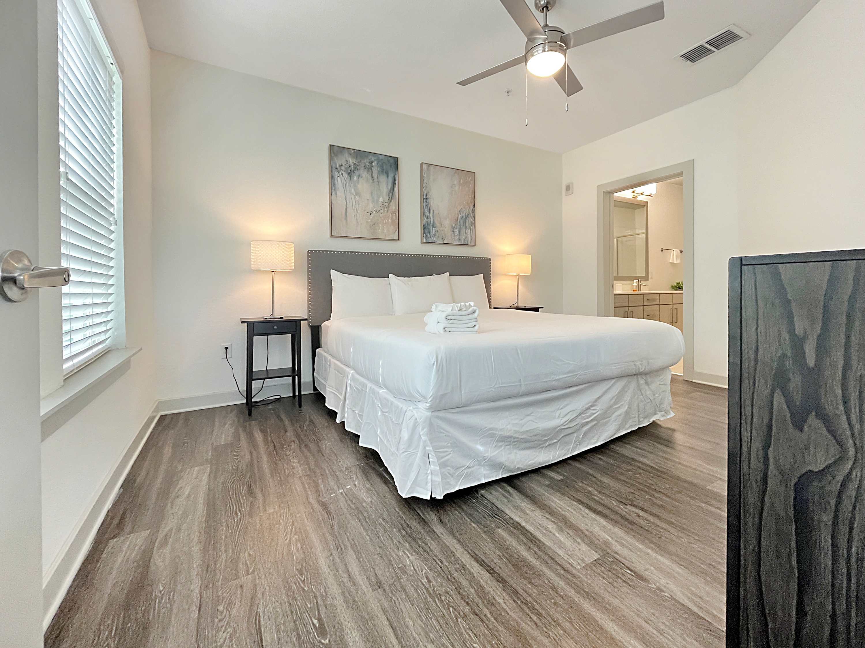 Spacious 3 BR Haven in Prime Central Tampa