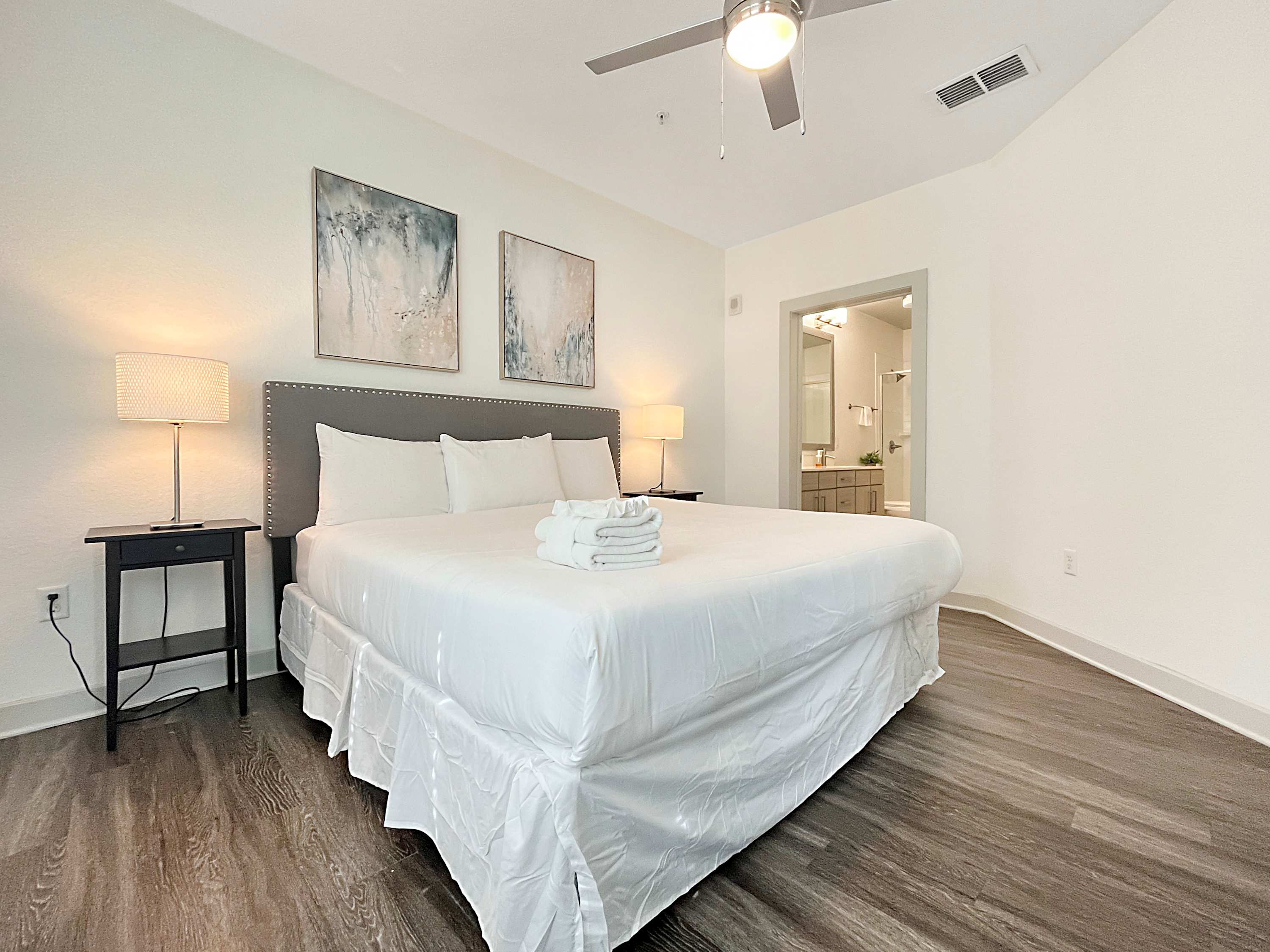 Spacious 3 BR Haven in Prime Central Tampa