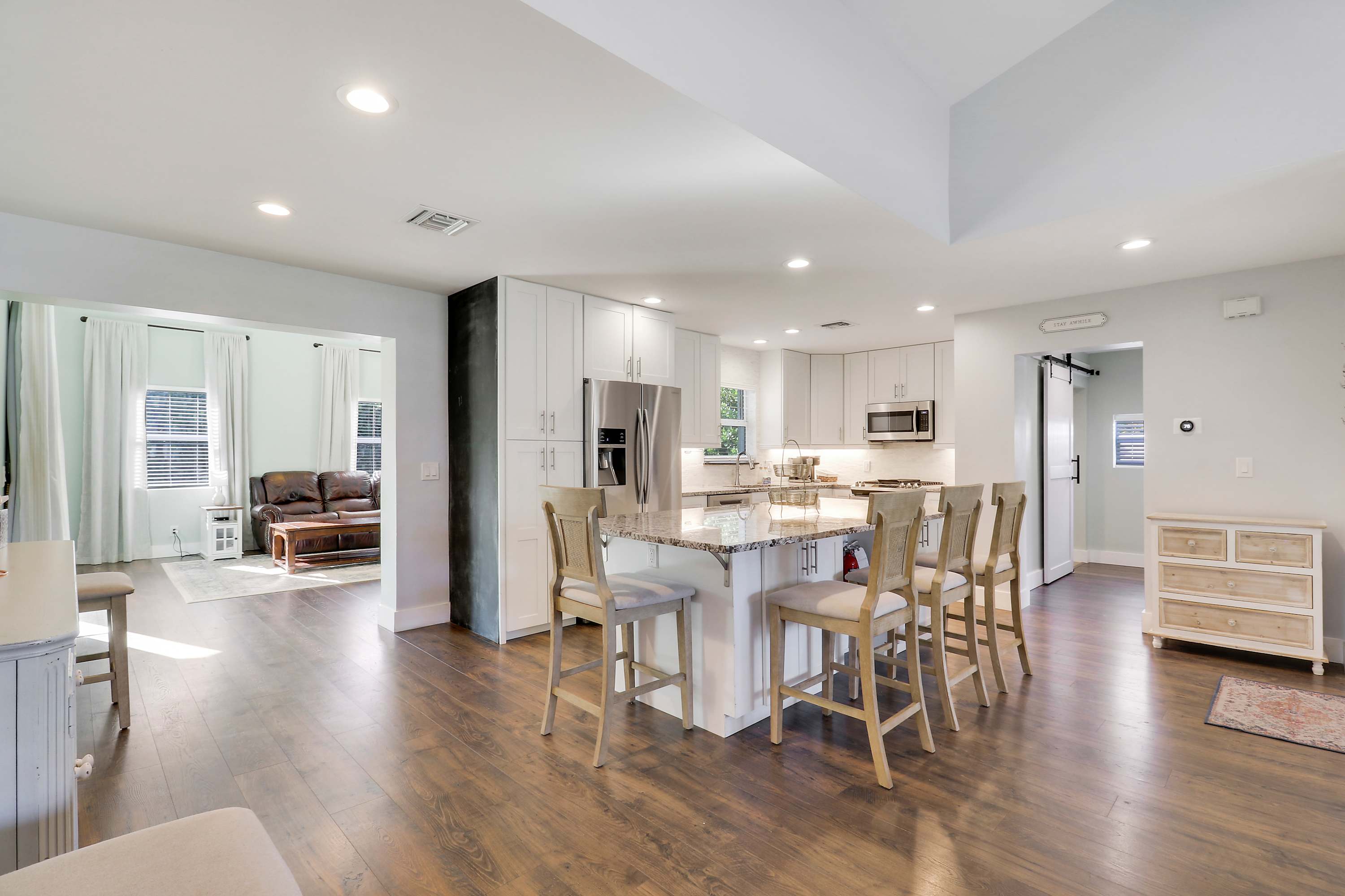 Cutting-edge & Cozy 4 Bed 2 Bath North Palm Beach! — North Palm Beach, FL — vacation rental