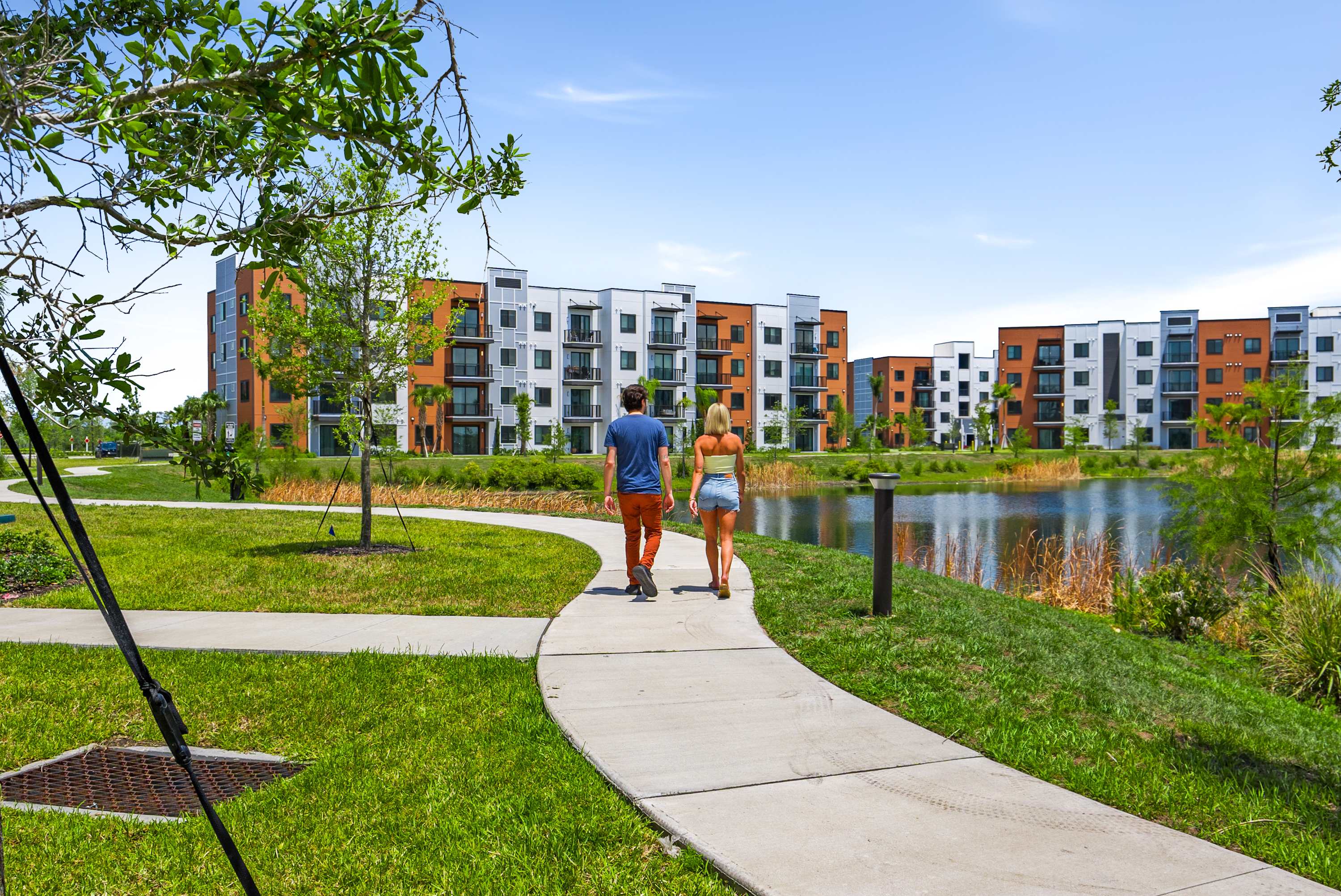 Brand New 1st Floor 2 BR Lakewood Ranch Oasis 