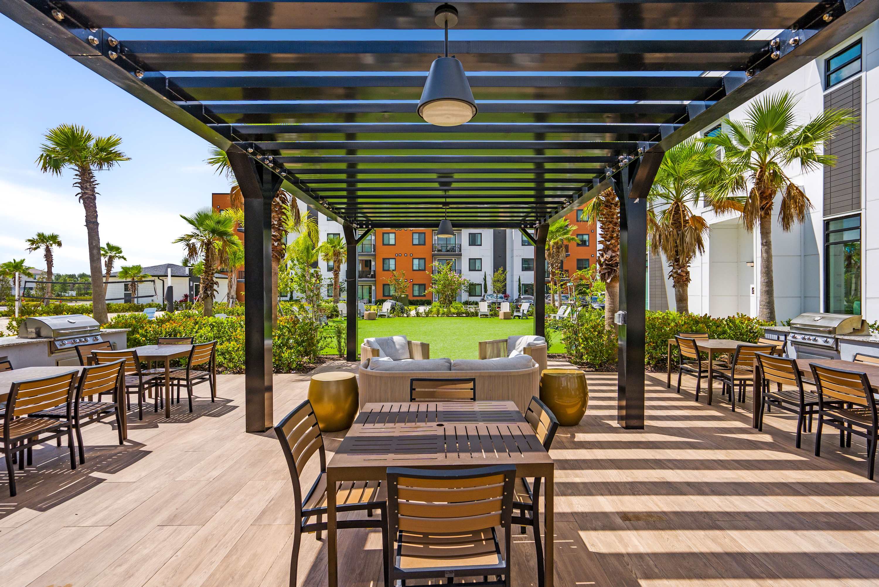 Brand New 1st Floor 2 BR Lakewood Ranch Oasis 