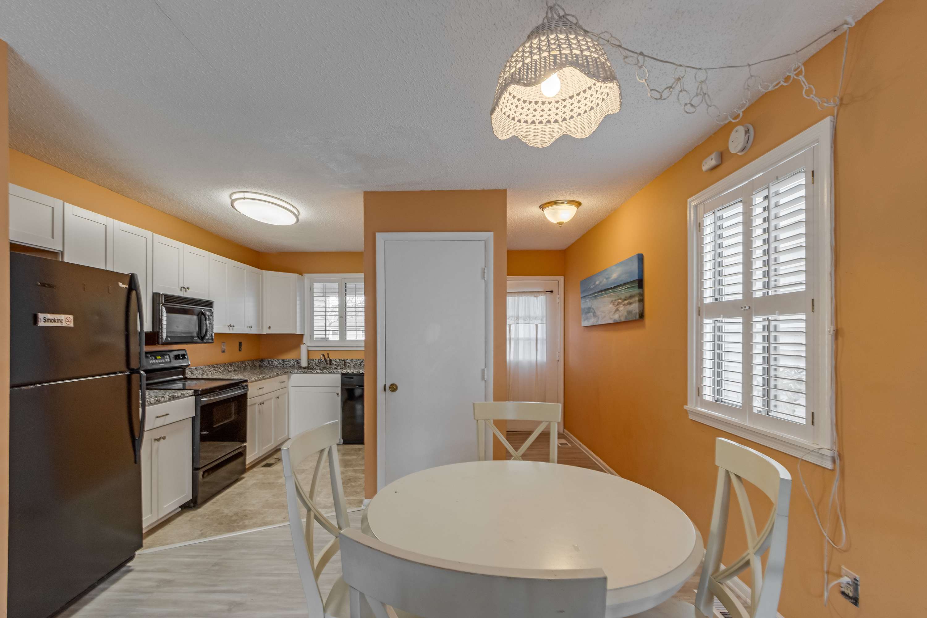 2BR Townhouse on 94th Street