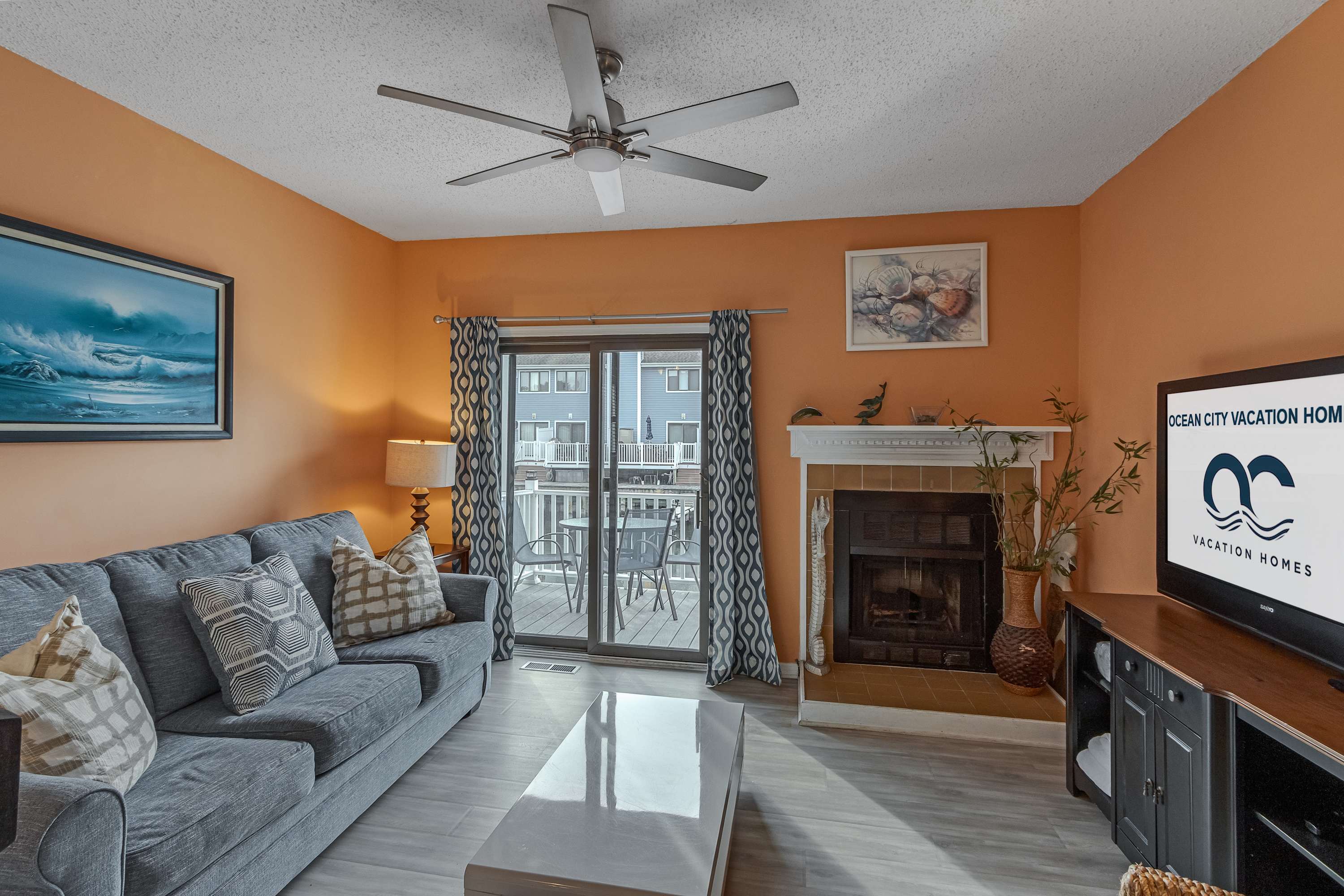2BR Townhouse on 94th Street