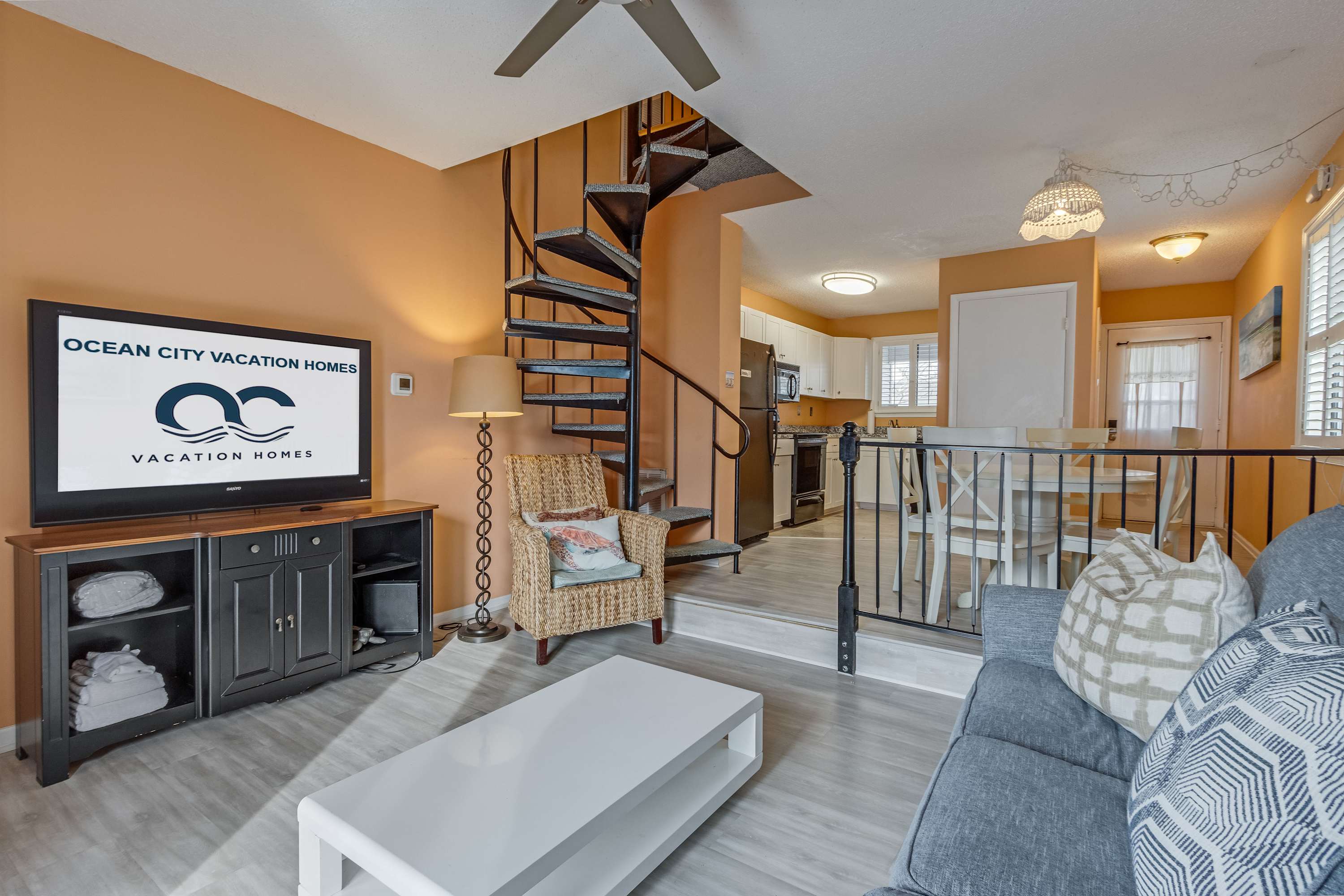 2BR Townhouse on 94th Street
