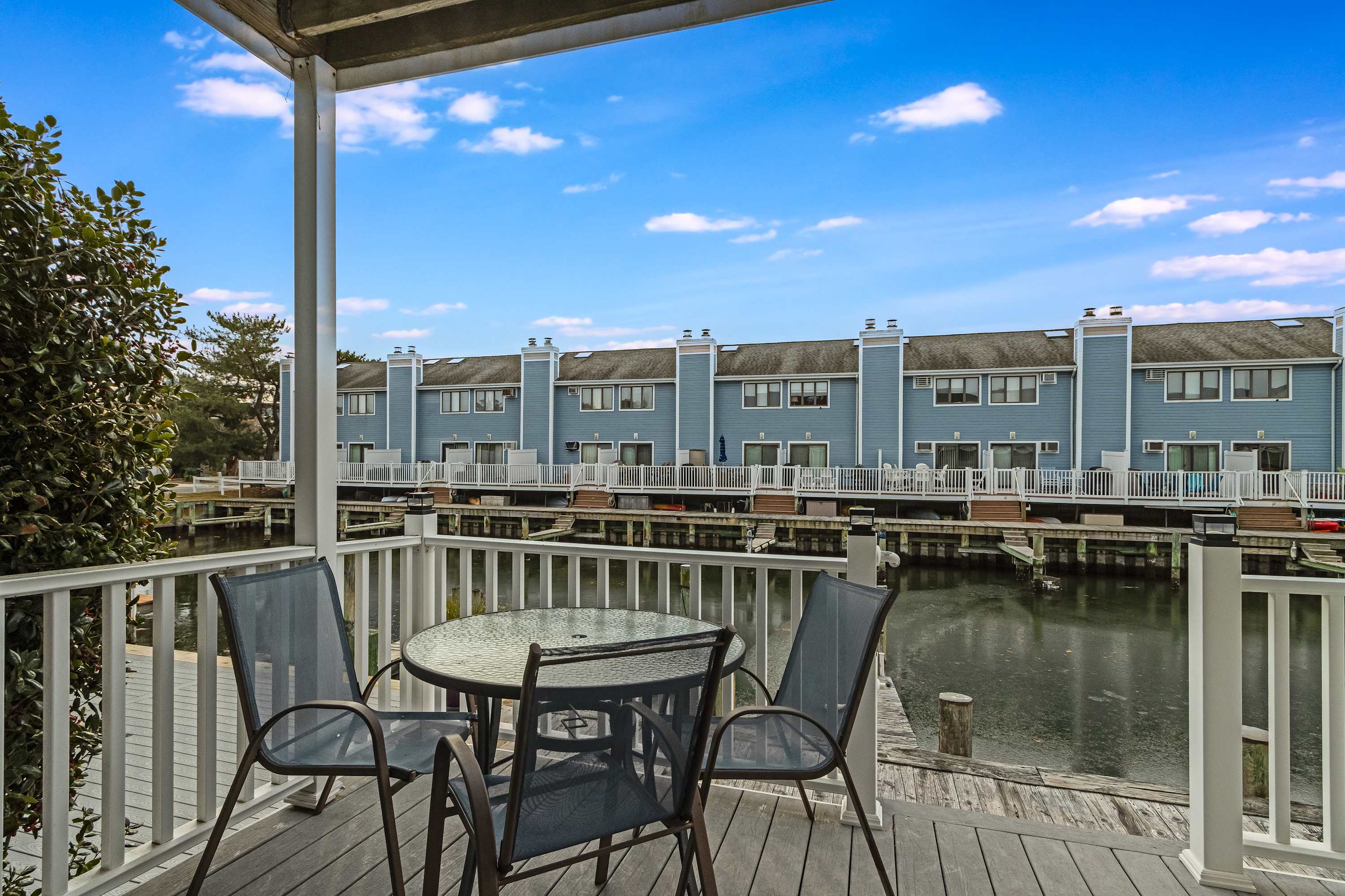 2BR Townhouse on 94th Street
