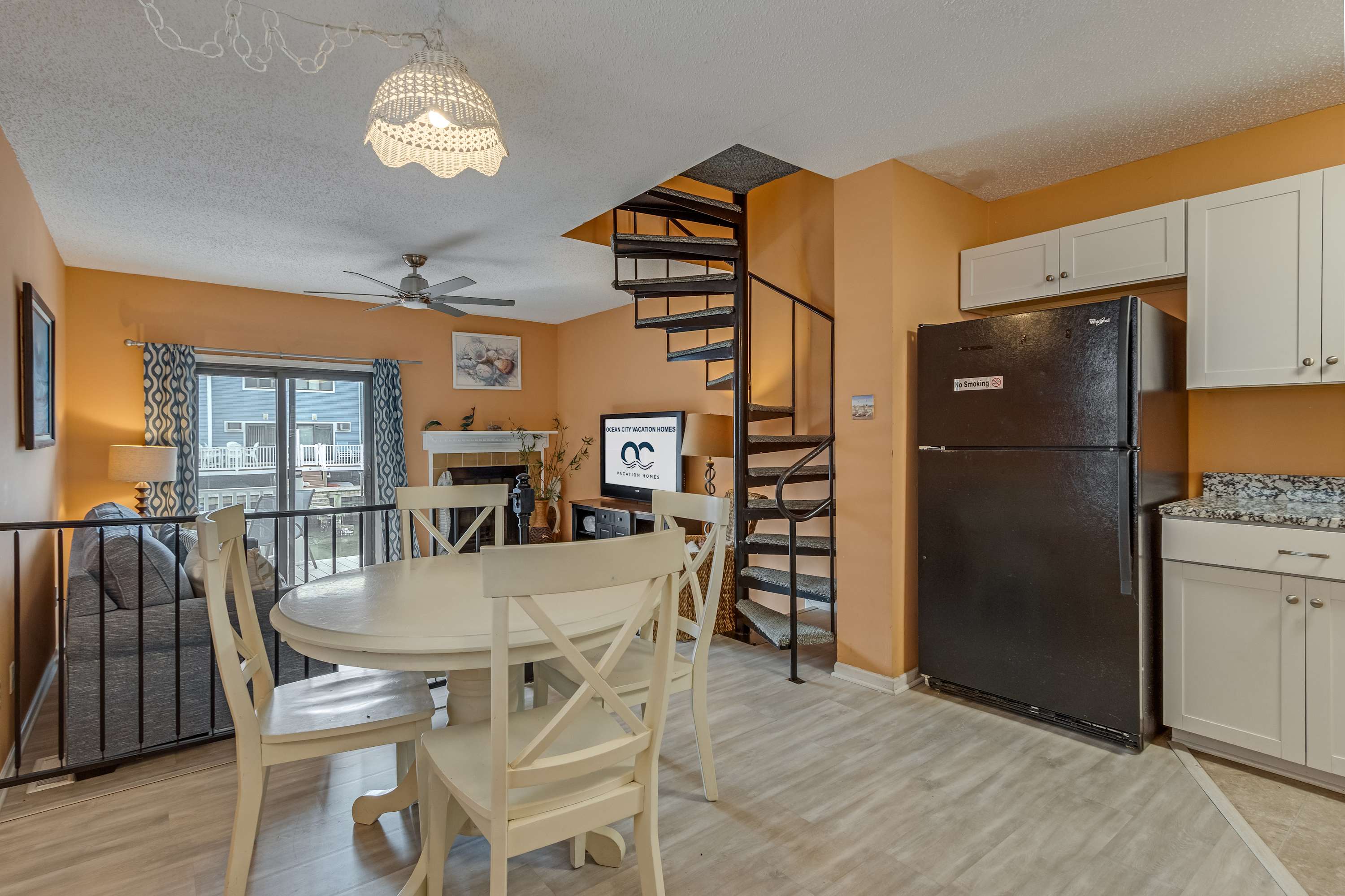 2BR Townhouse on 94th Street
