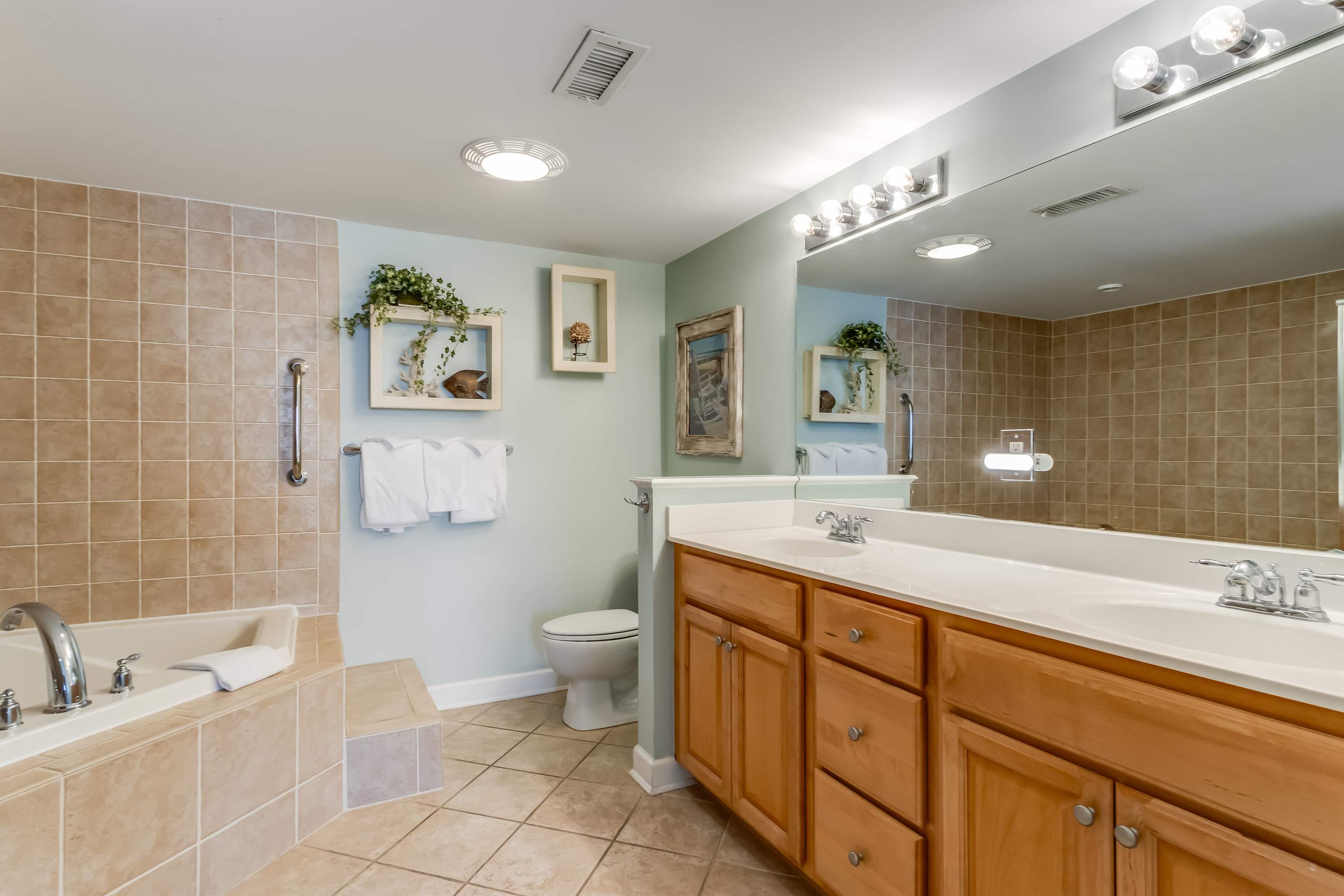 Bahia Vista Unit 201