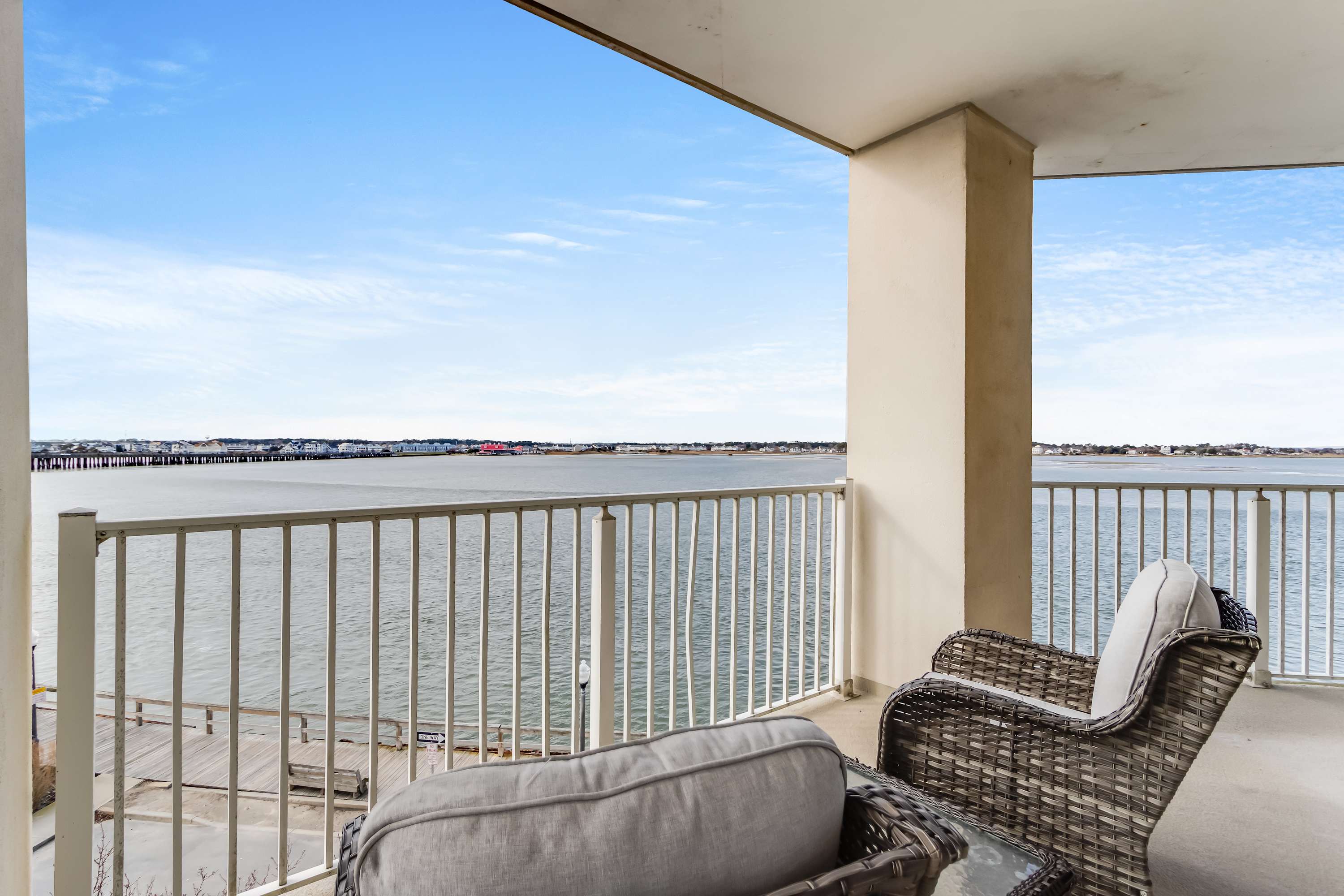 Cori Noel 301 | Expansive Balcony | Outdoor Pool