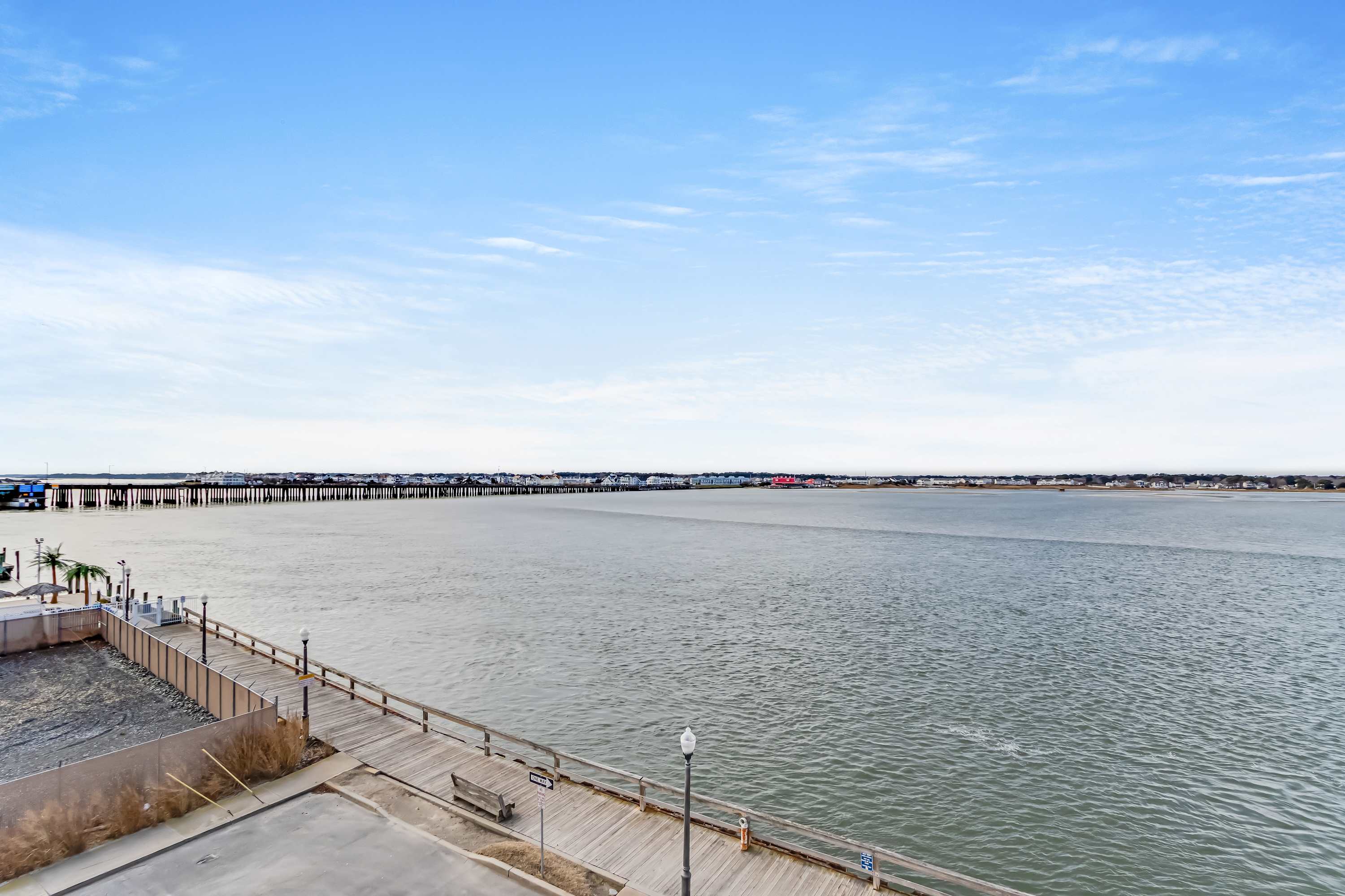 Cori Noel 301 | Expansive Balcony | Outdoor Pool