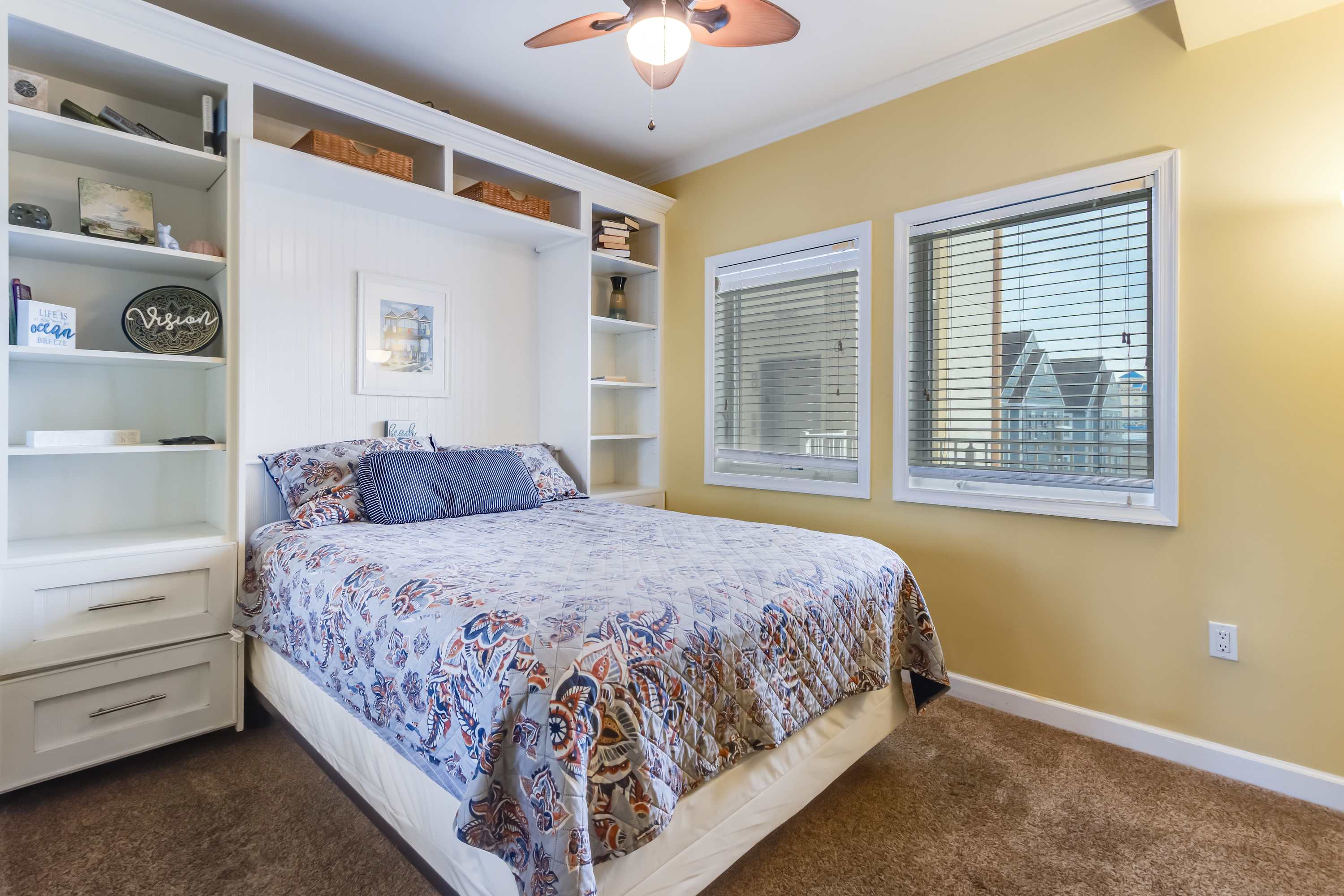 Cori Noel 301 | Expansive Balcony | Outdoor Pool
