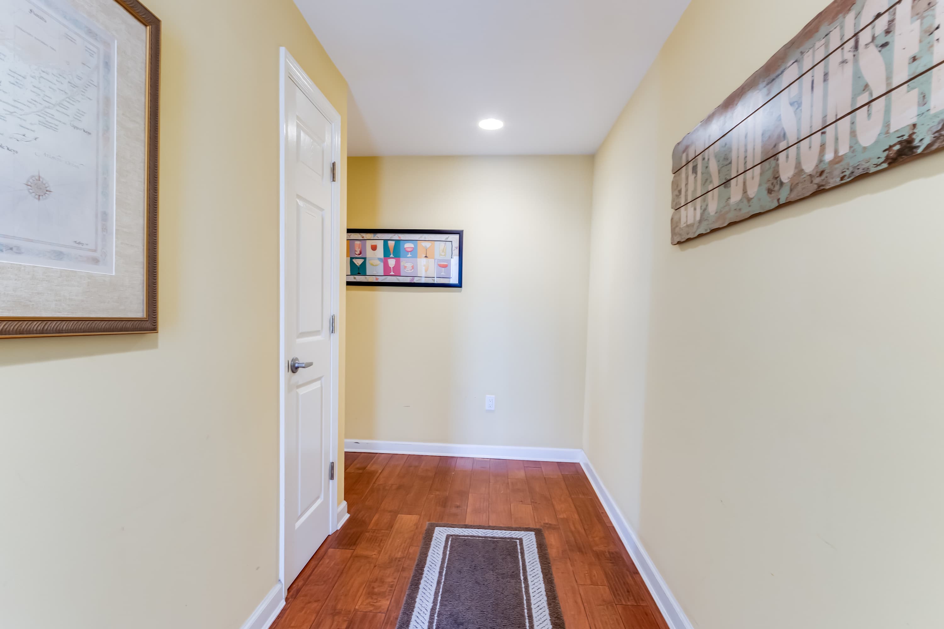 Cori Noel 301 | Expansive Balcony | Outdoor Pool