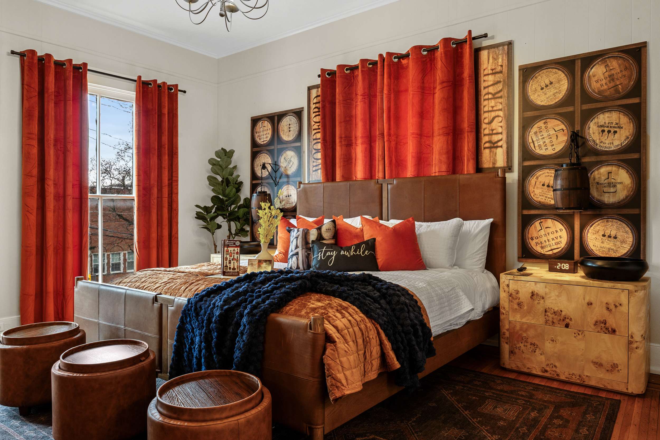 Bourbon-themed Home w/ Arcade & Hot Tub for Groups