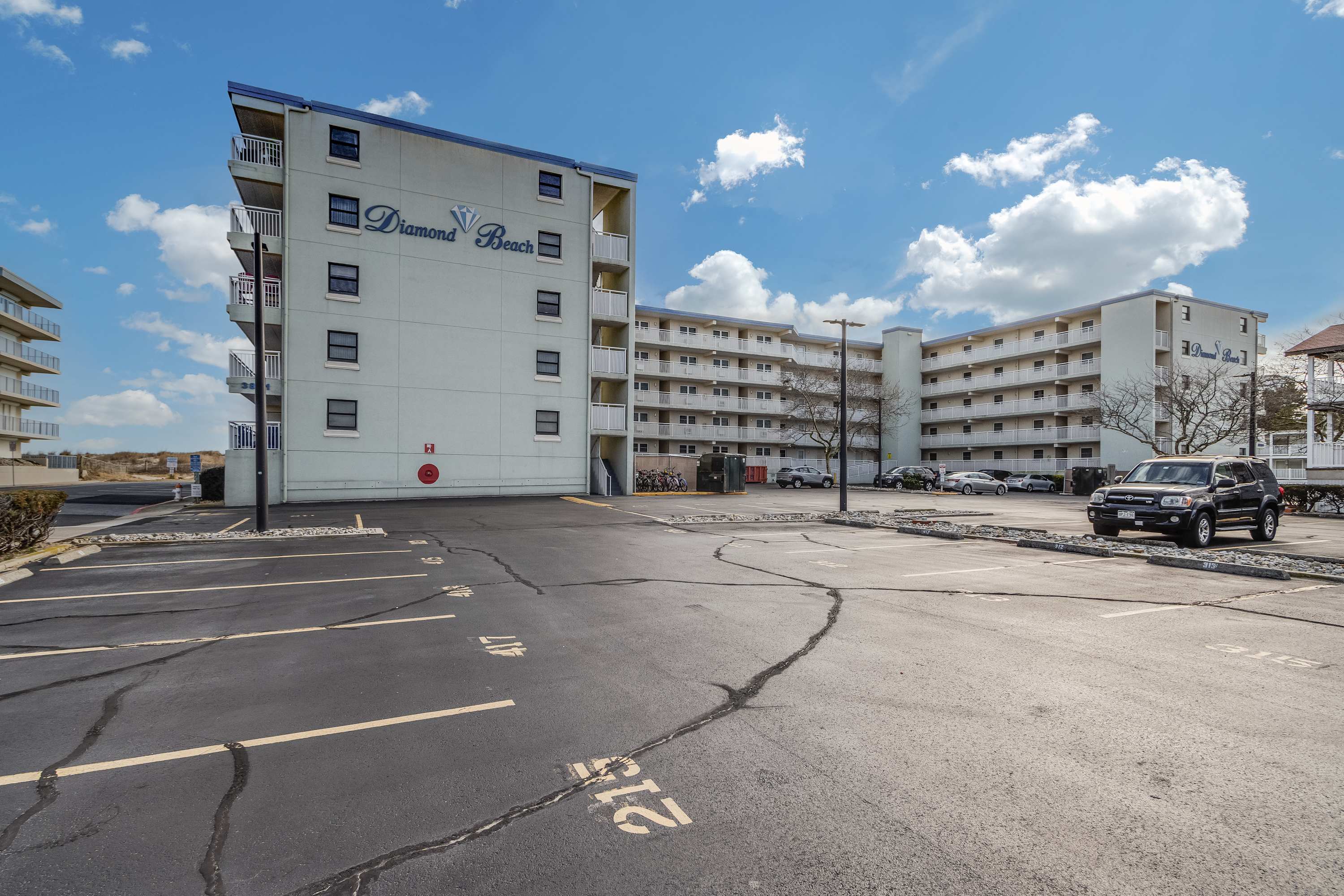 Diamond Beach 305