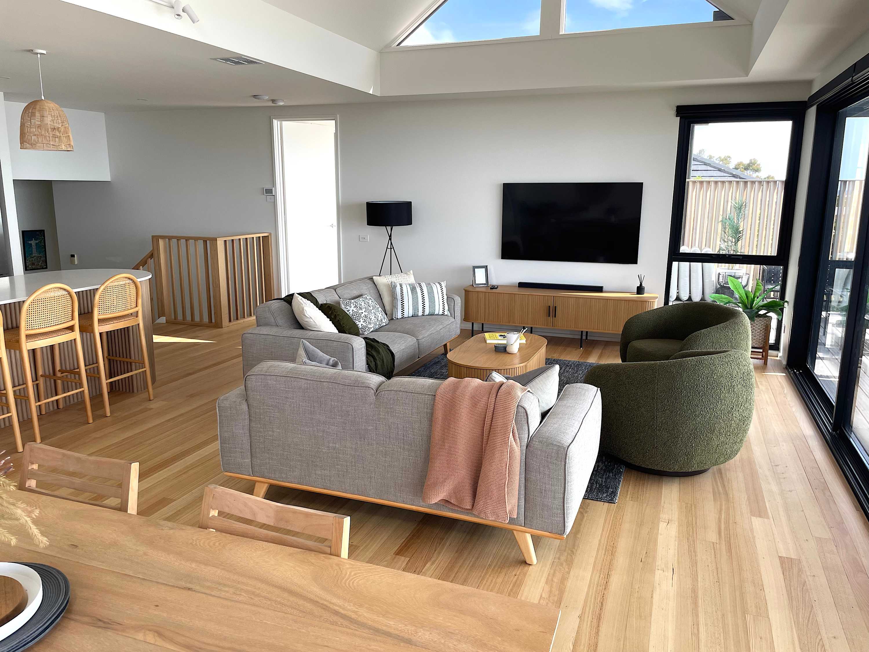 Lounge with new occasional chairs